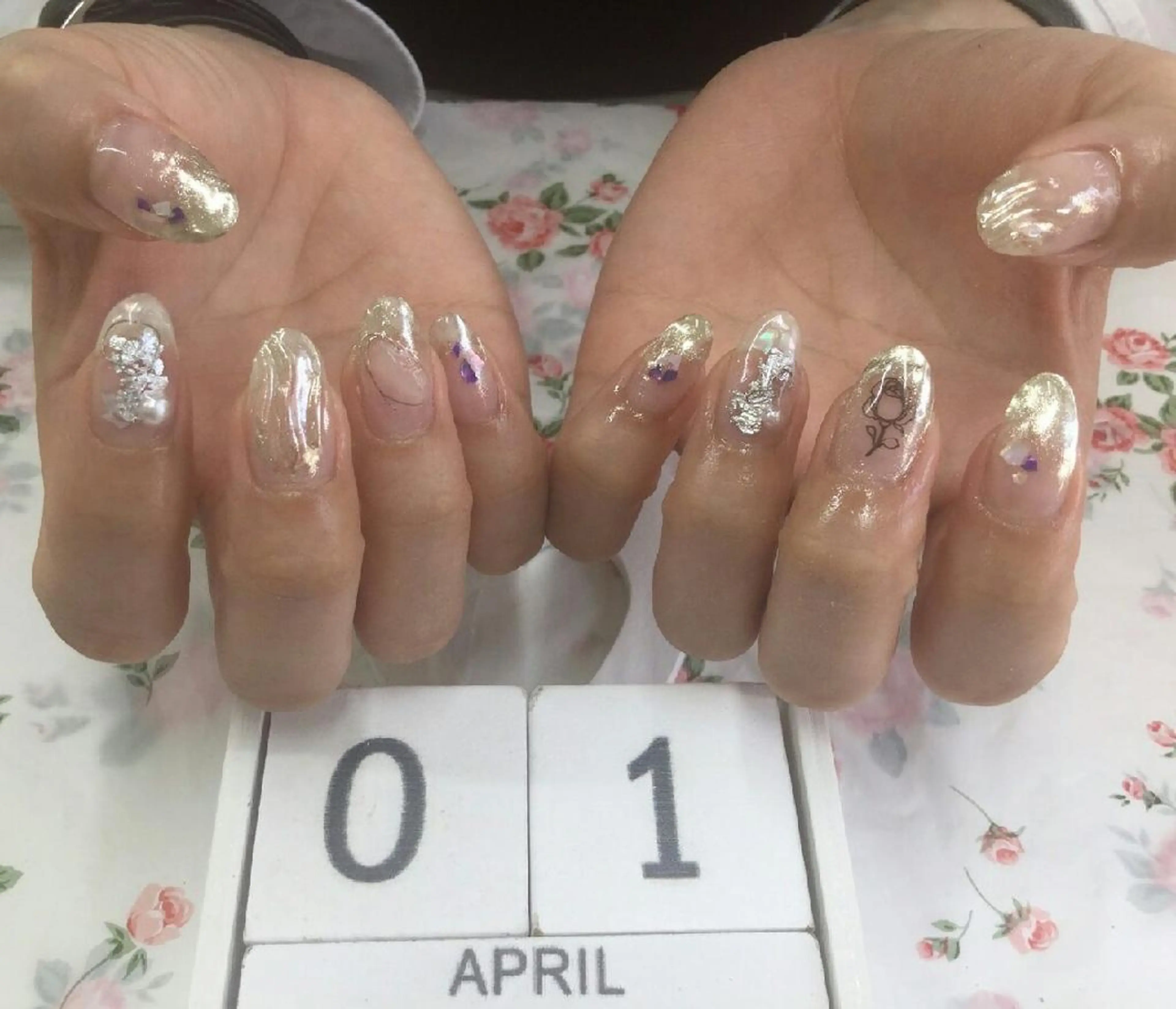 ネイル グラデーション ミラーネイル ニュアンスネイル JEWEL nailのネイルデザイン
