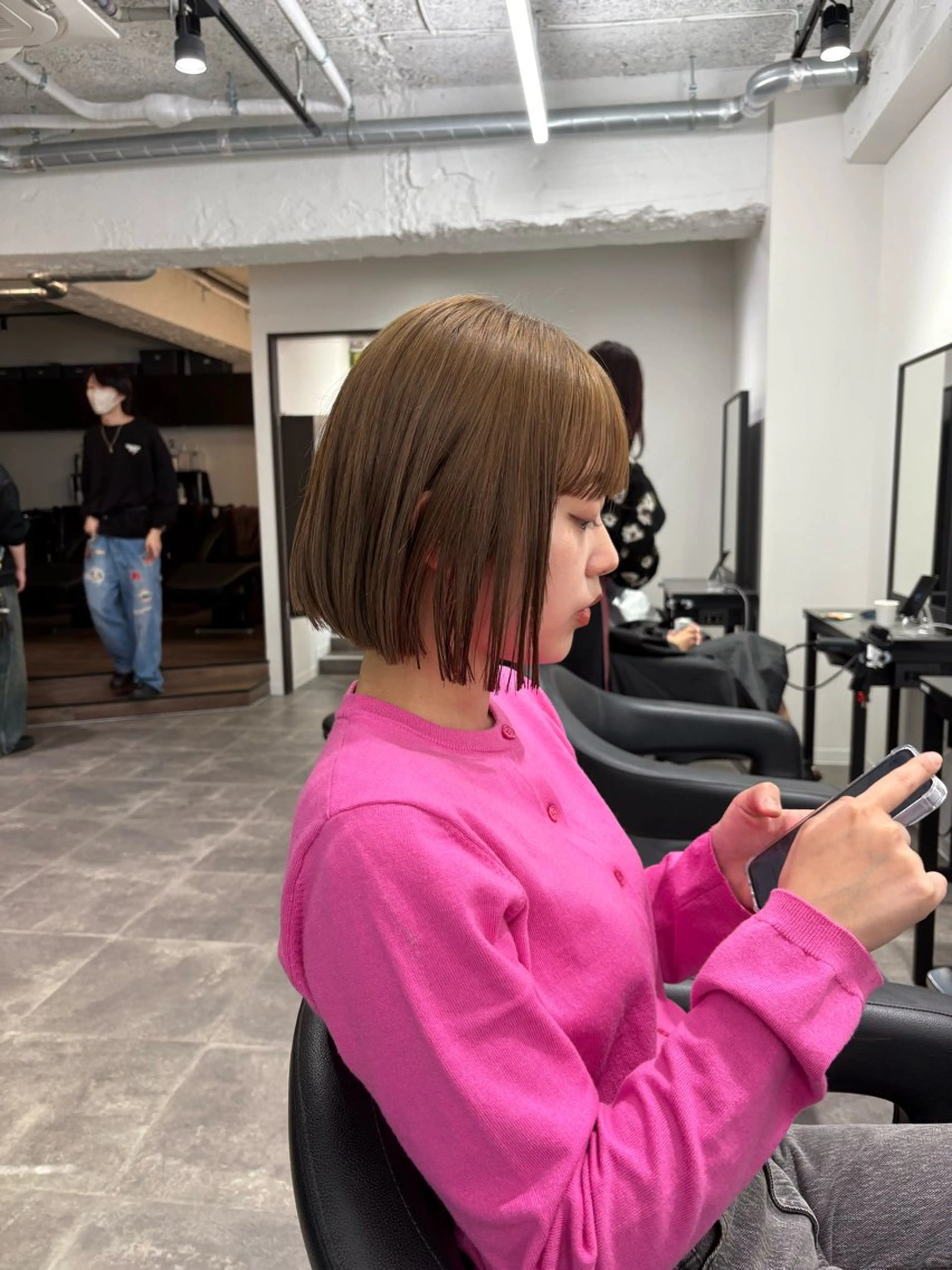 ショート カラー ヘアカラー トリートメント 韓国ヘア暗髪 ダブルカラーメンズ可のヘアスタイル