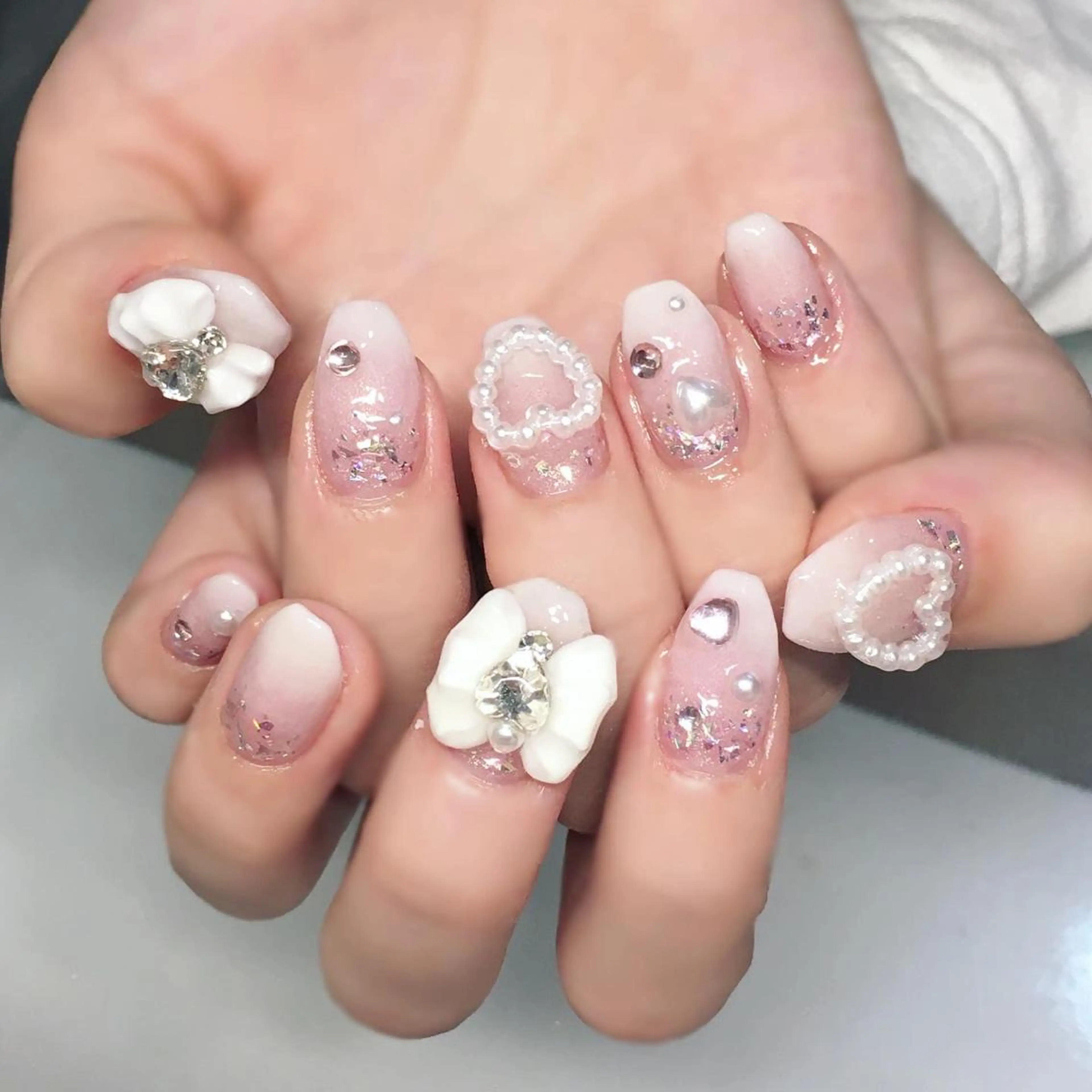 ネイル ジェルネイル ハート キラキラネイル ピンク 春ネイル Nyanco Nailのネイルデザイン