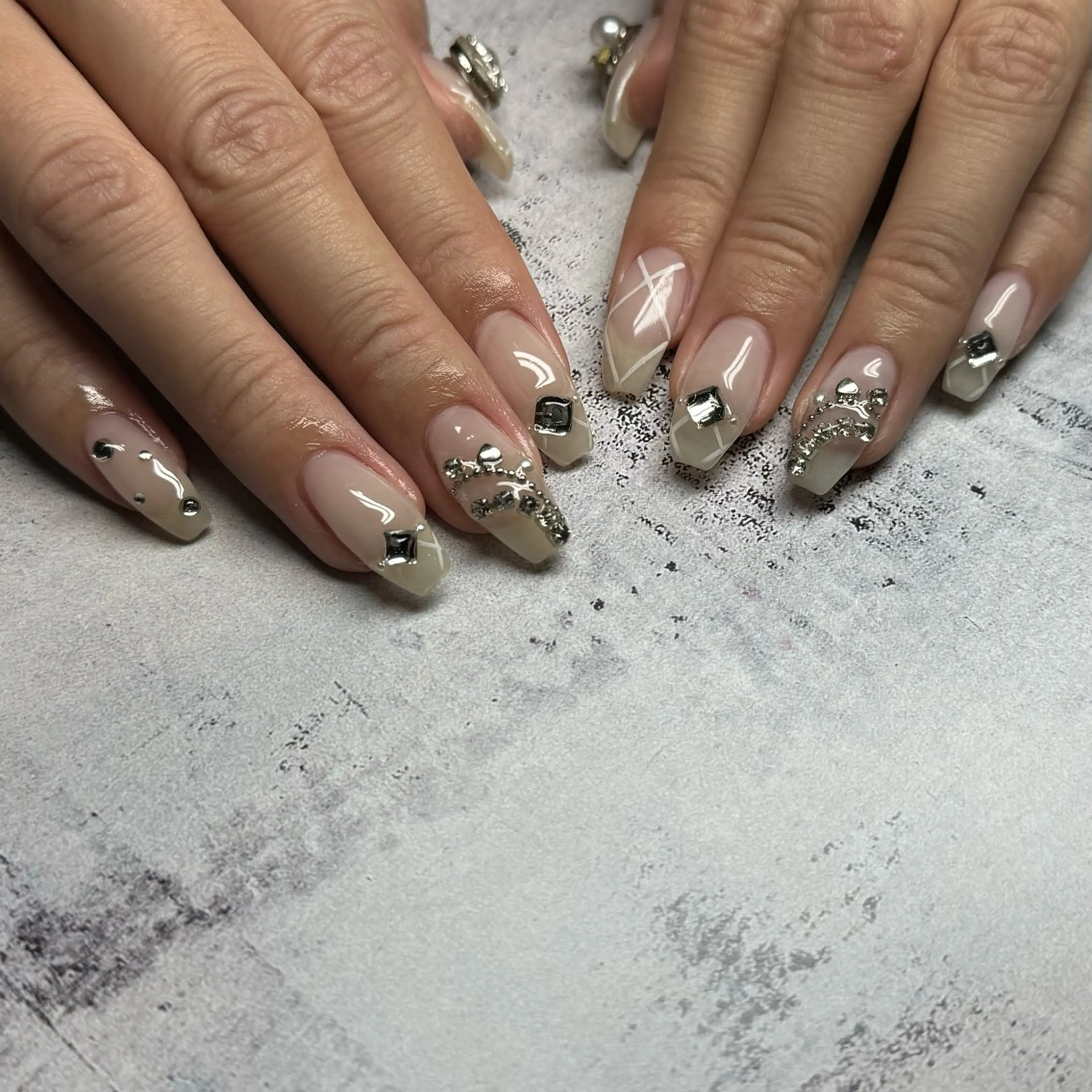 ネイル ハンドネイル 𝐫𝐚𝐢 𝐧𝐚𝐢𝐥のネイルデザイン