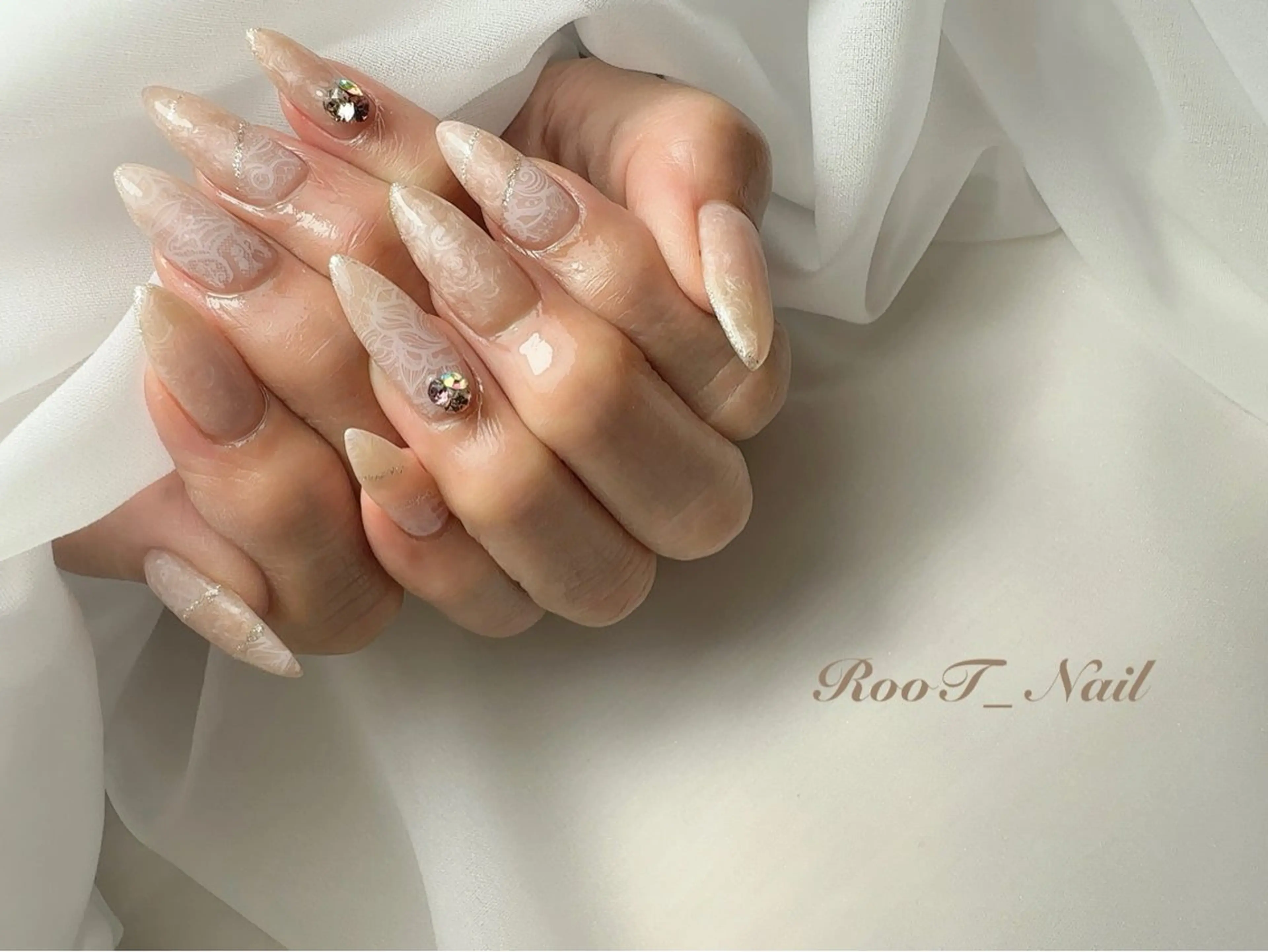ネイル レース ハンドネイル RooT Nailのネイルデザイン