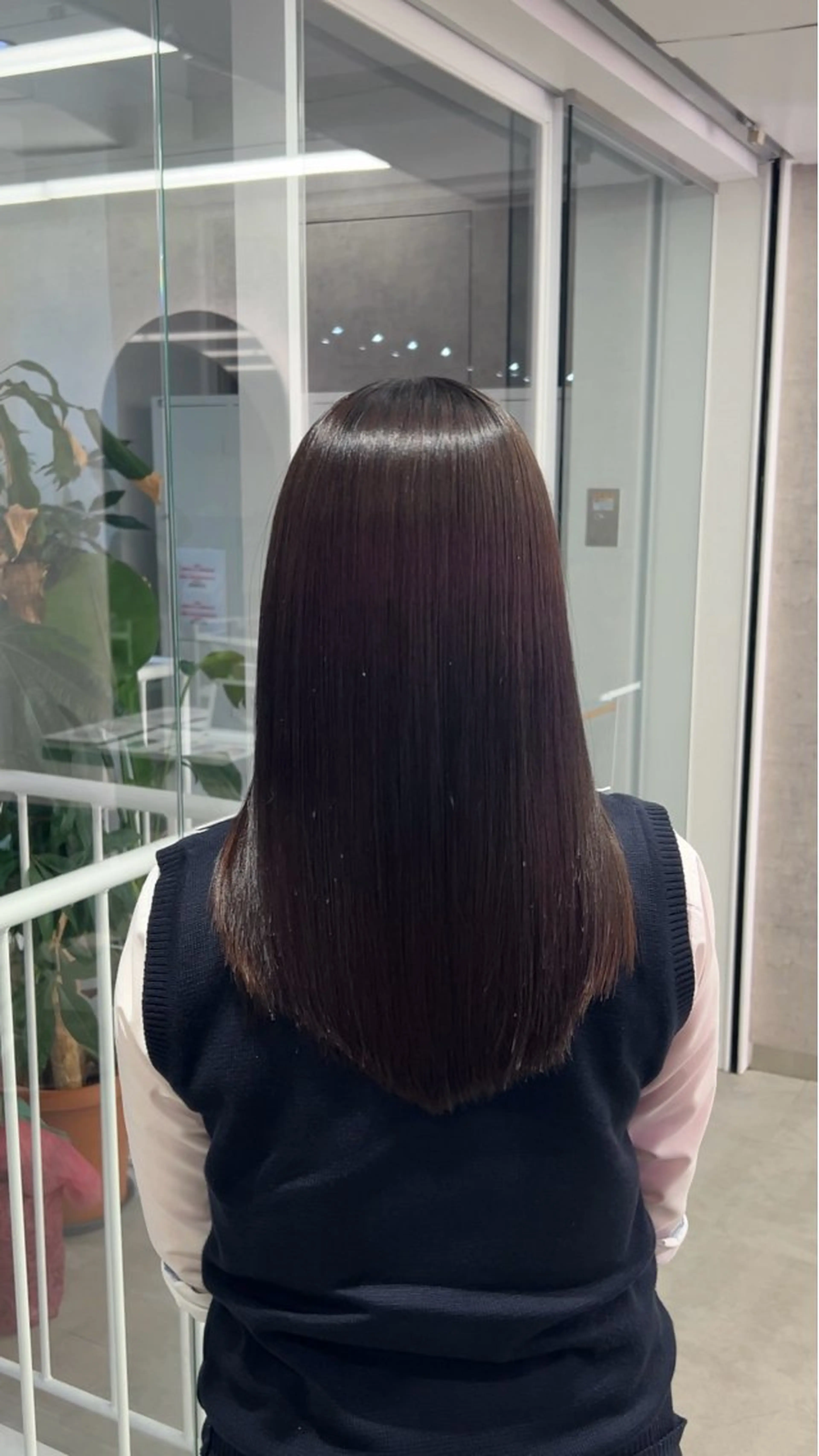 セミロング 縮毛矯正 トリートメント 髪質改善/カラー 山口蒼太のヘアスタイル