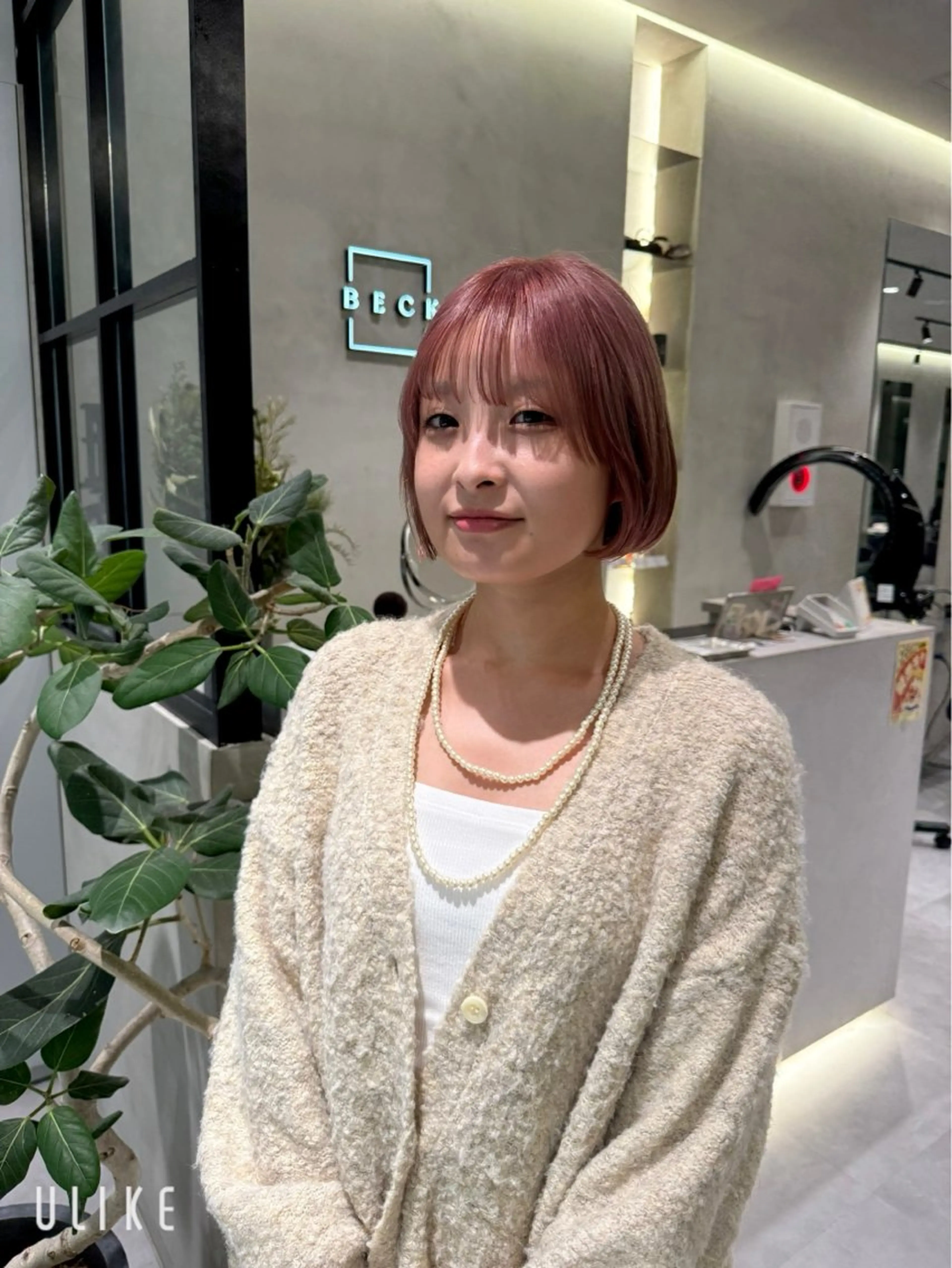 ショート 神戸/karina /顔まわりレイヤーのヘアスタイル