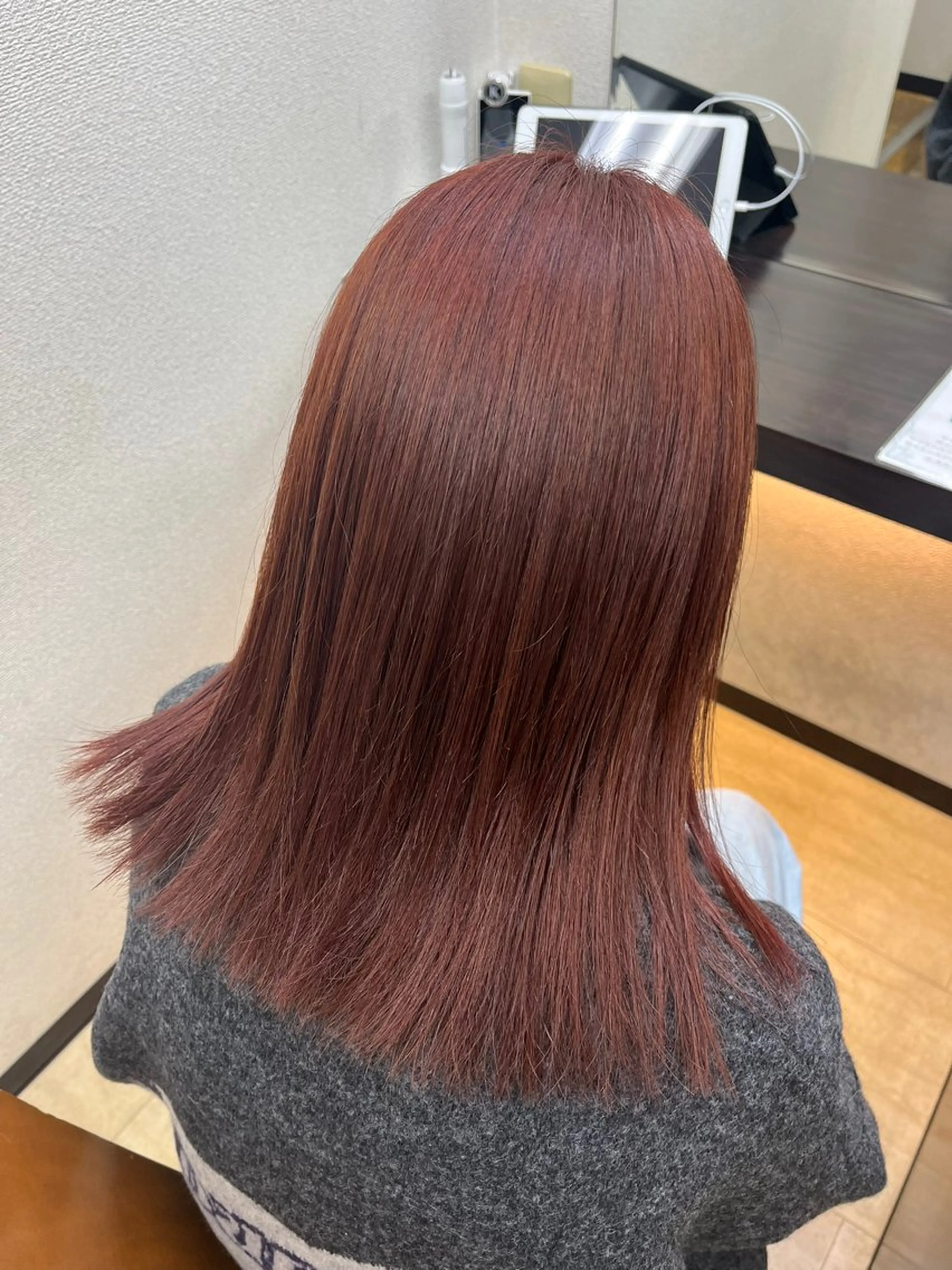 セミロング ヘアカラー 松本平太郎美容室大宮店所属・こぐれ みあんのヘアスタイル