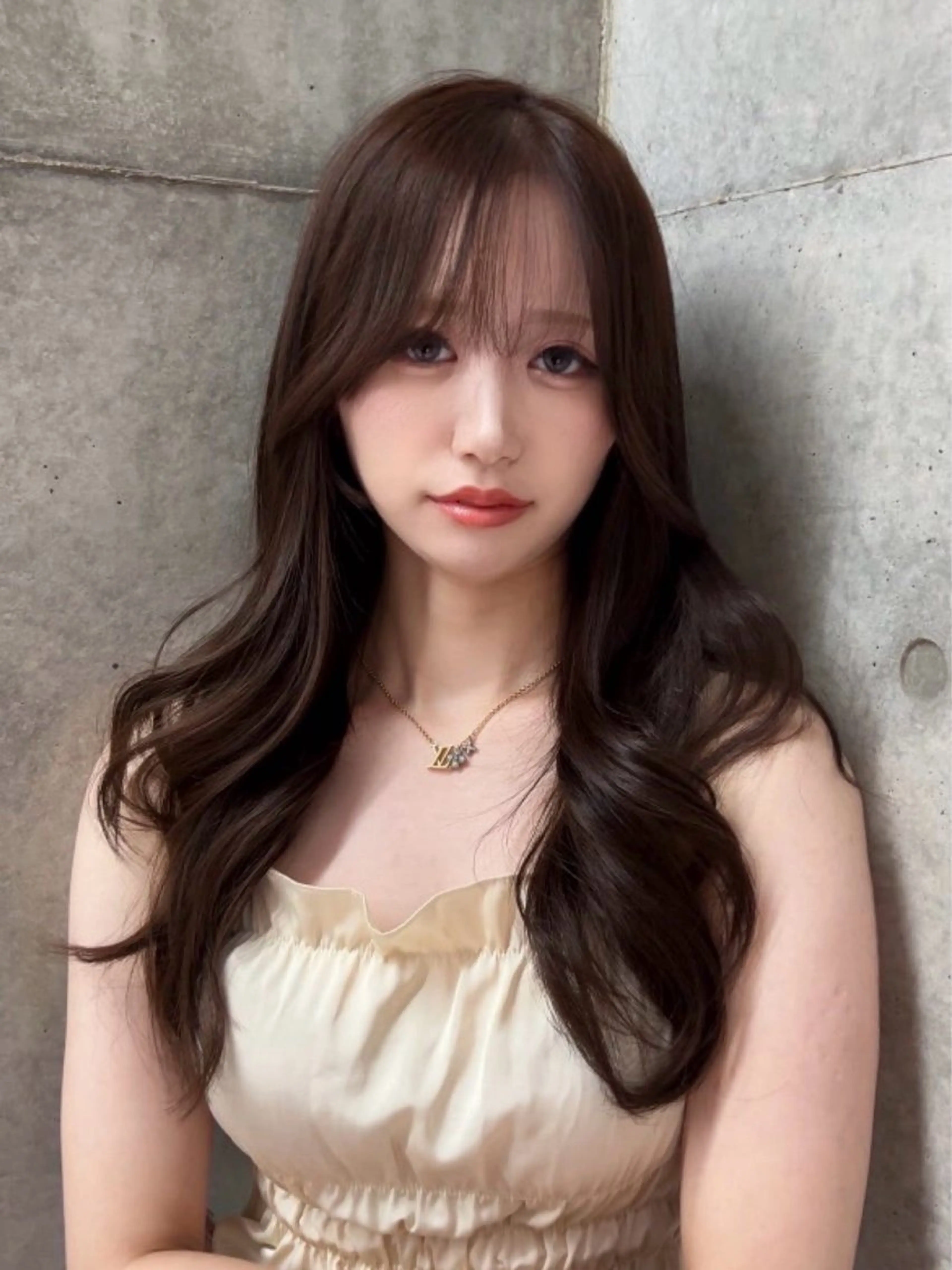 ロング カラー ベージュカラー ブリーチ ダブルカラー ブリーチなしカラー オリーブベージュ ヘアカラー Hiroki 韓国ヘア🇰🇷のヘアスタイル