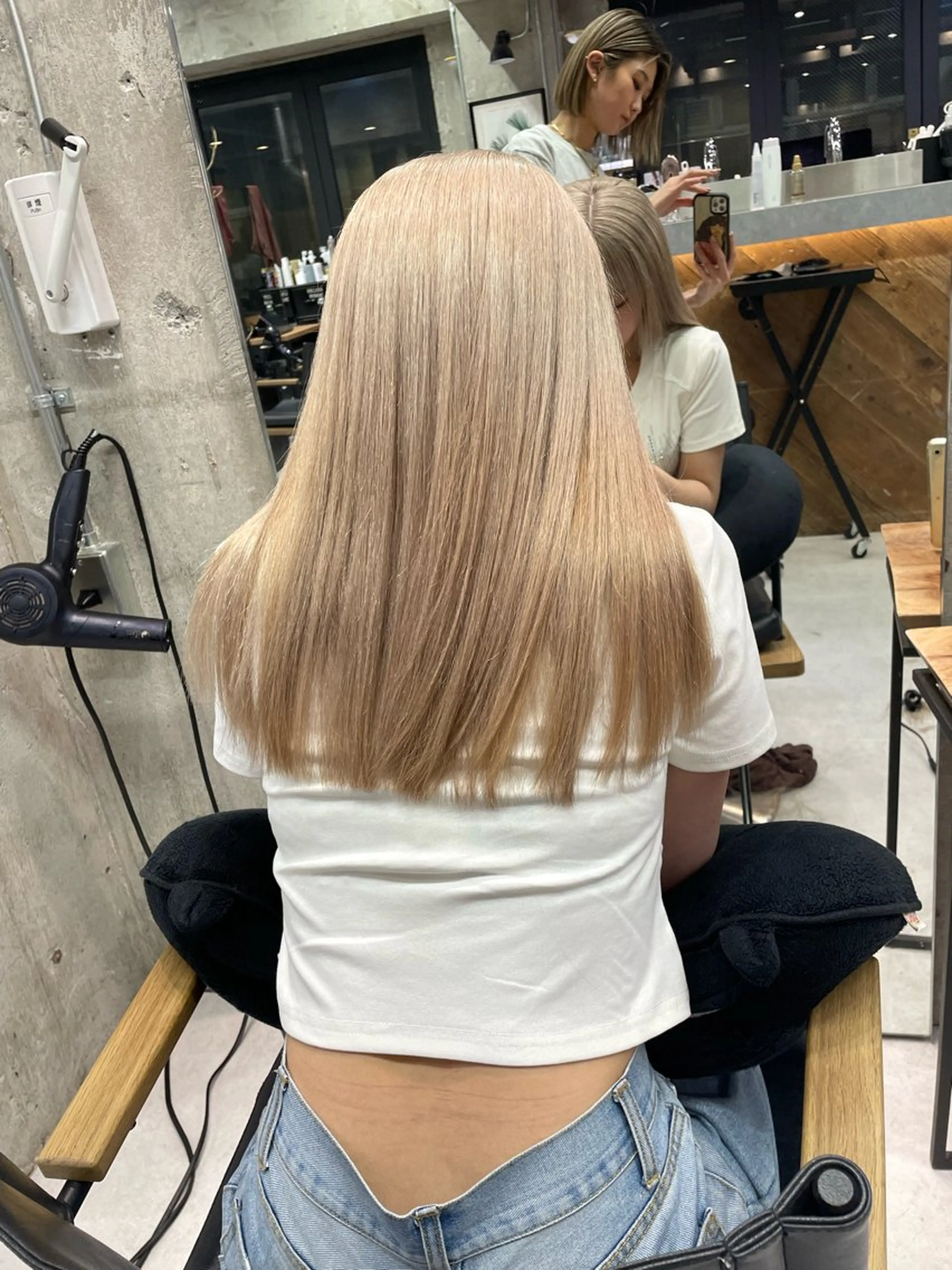 ロング ヘアカラー ♡カラー shinri♡のヘアスタイル