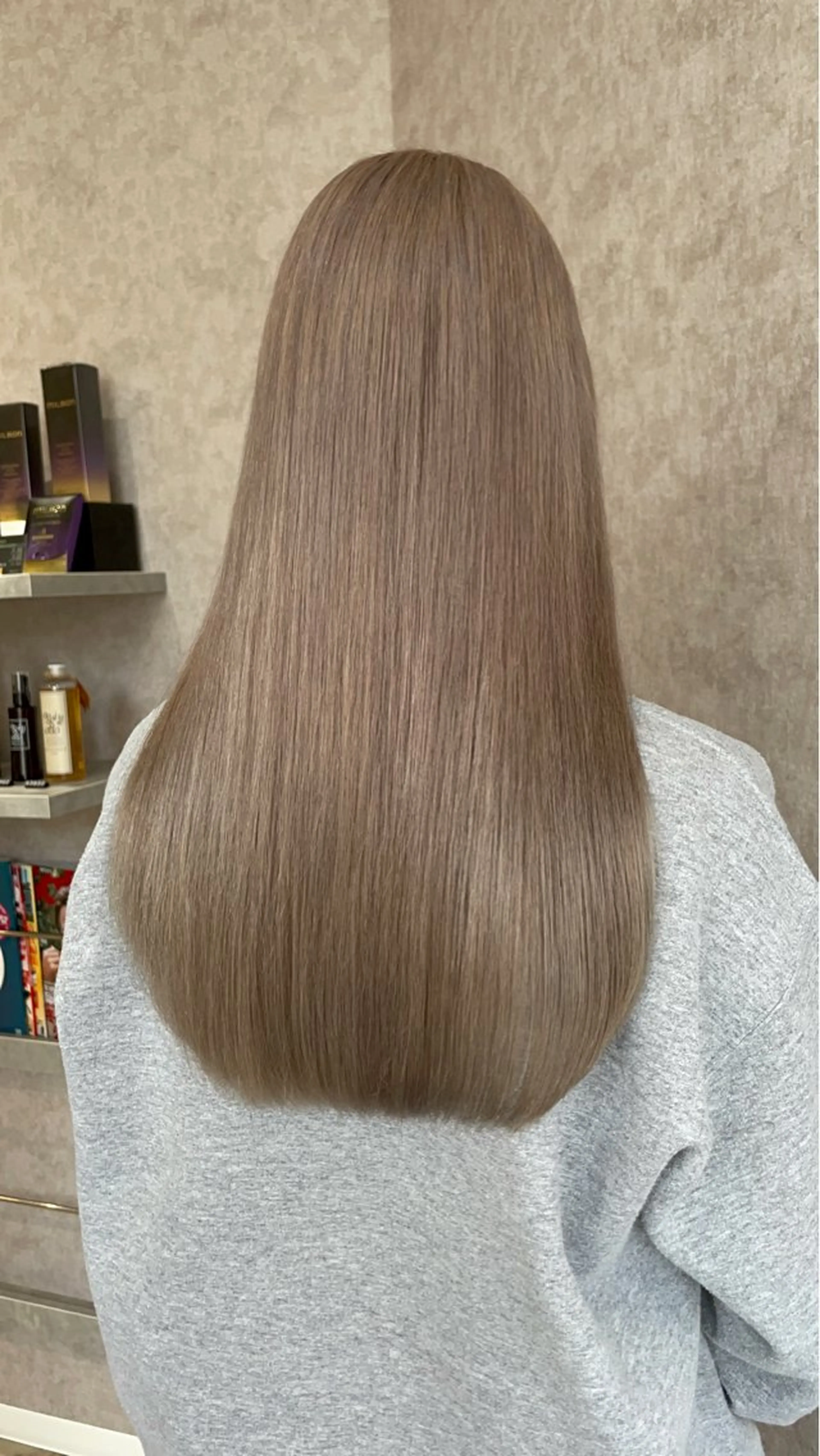 セミロング カラー ブリーチ ケアブリーチ 透明感カラー グレージュ ミルクティーグレージュ ヘアカラー Taku ／ケアハイトーンのヘアスタイル