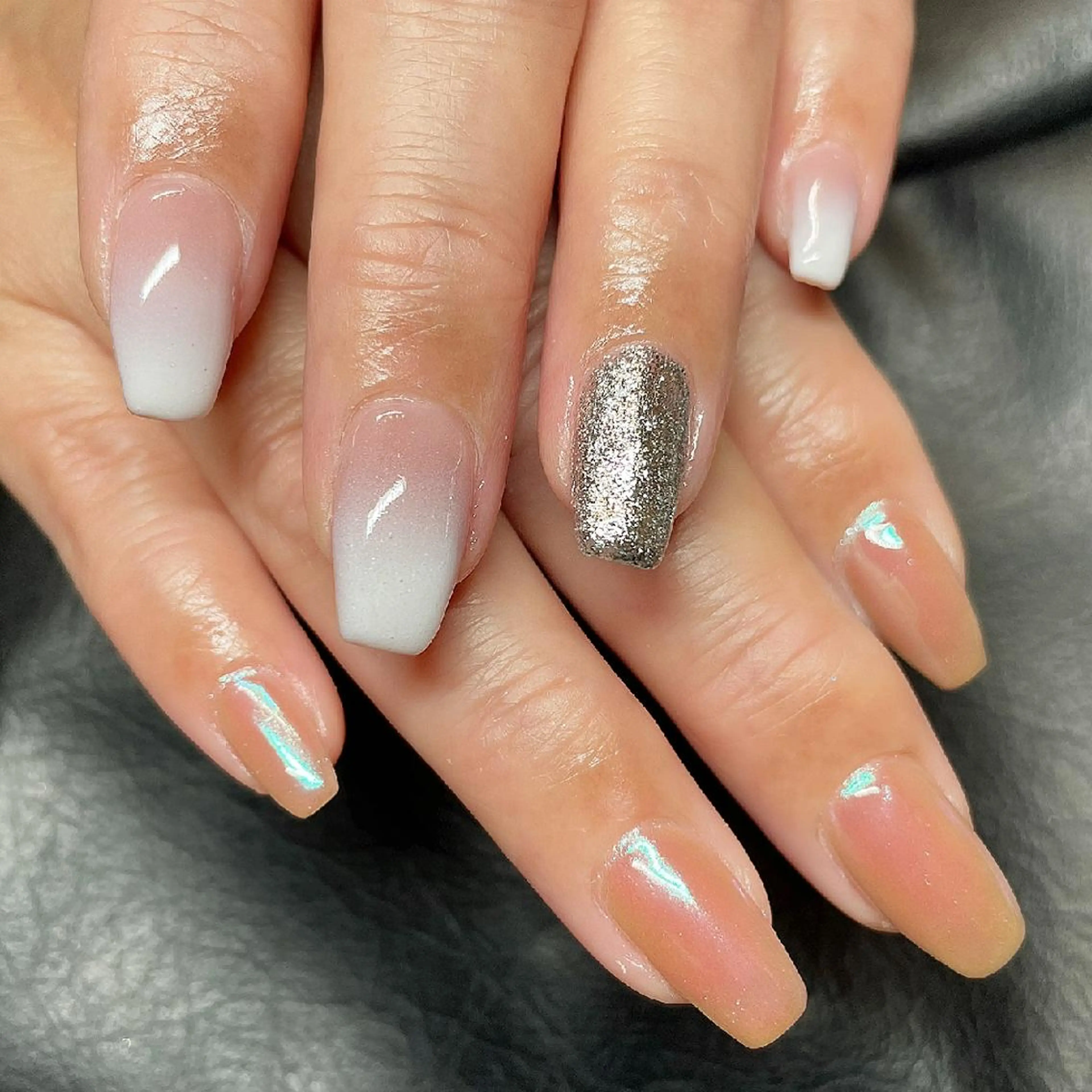 ネイル オーロラネイル ミラーネイル ハンドネイル フットネイル AQUA NAIL所属・AQUA NAILのネイルデザイン