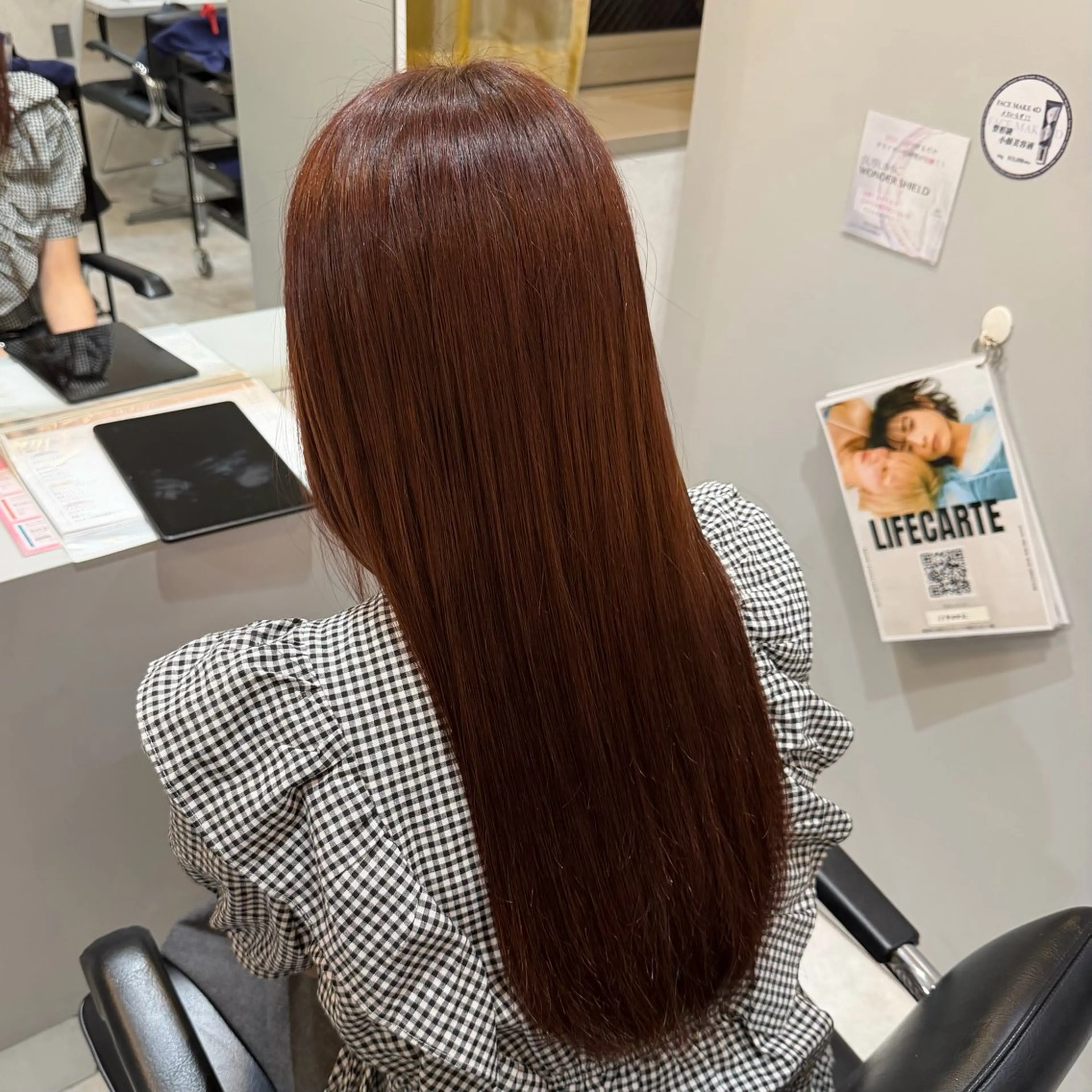 ロング 和泉 里奈のヘアスタイル