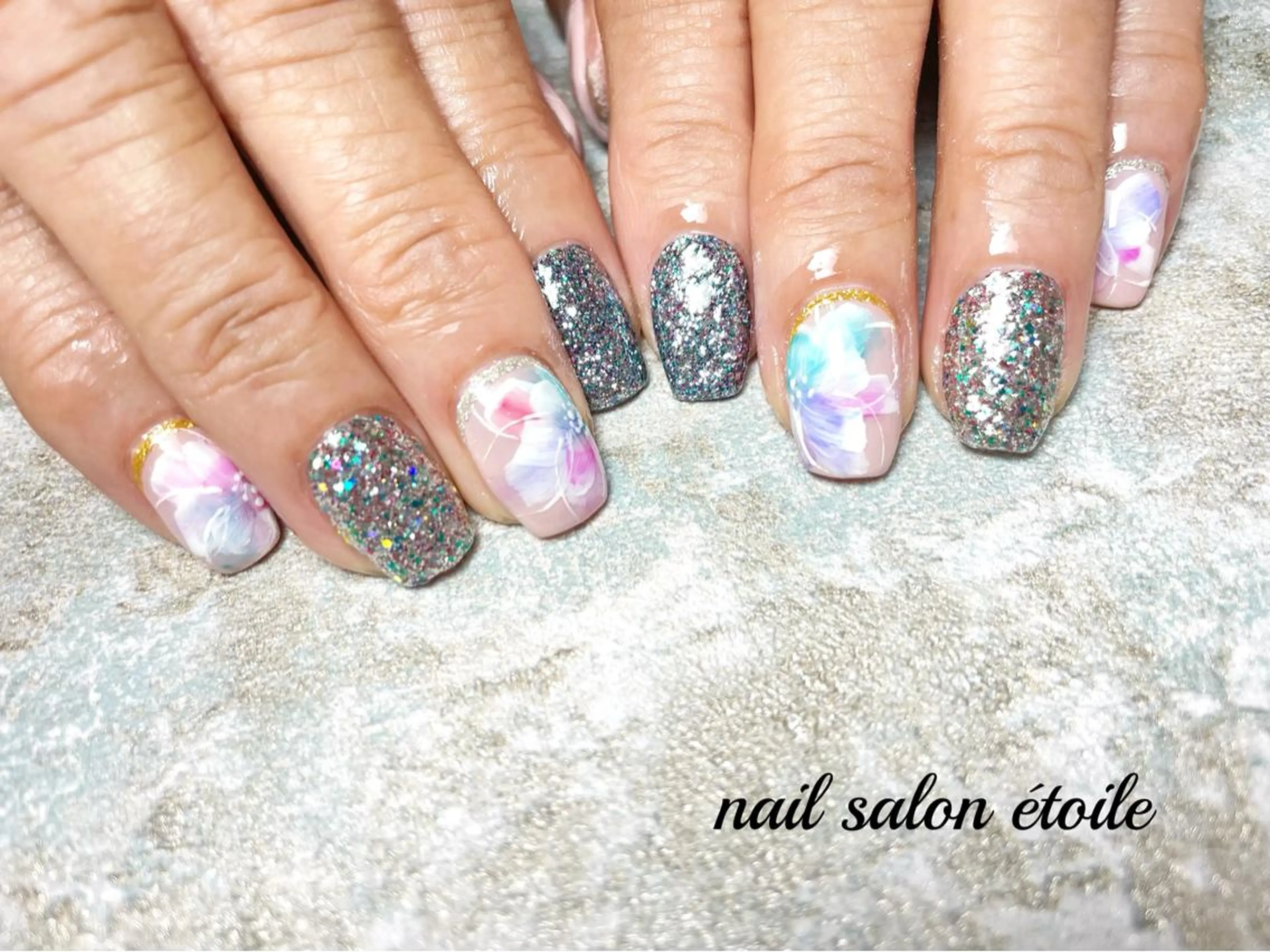 ネイル アートネイル フラワーネイル ジェルネイル キラキラネイル ラメ(グリッター) ハンドネイル nail salon étoileのネイルデザイン
