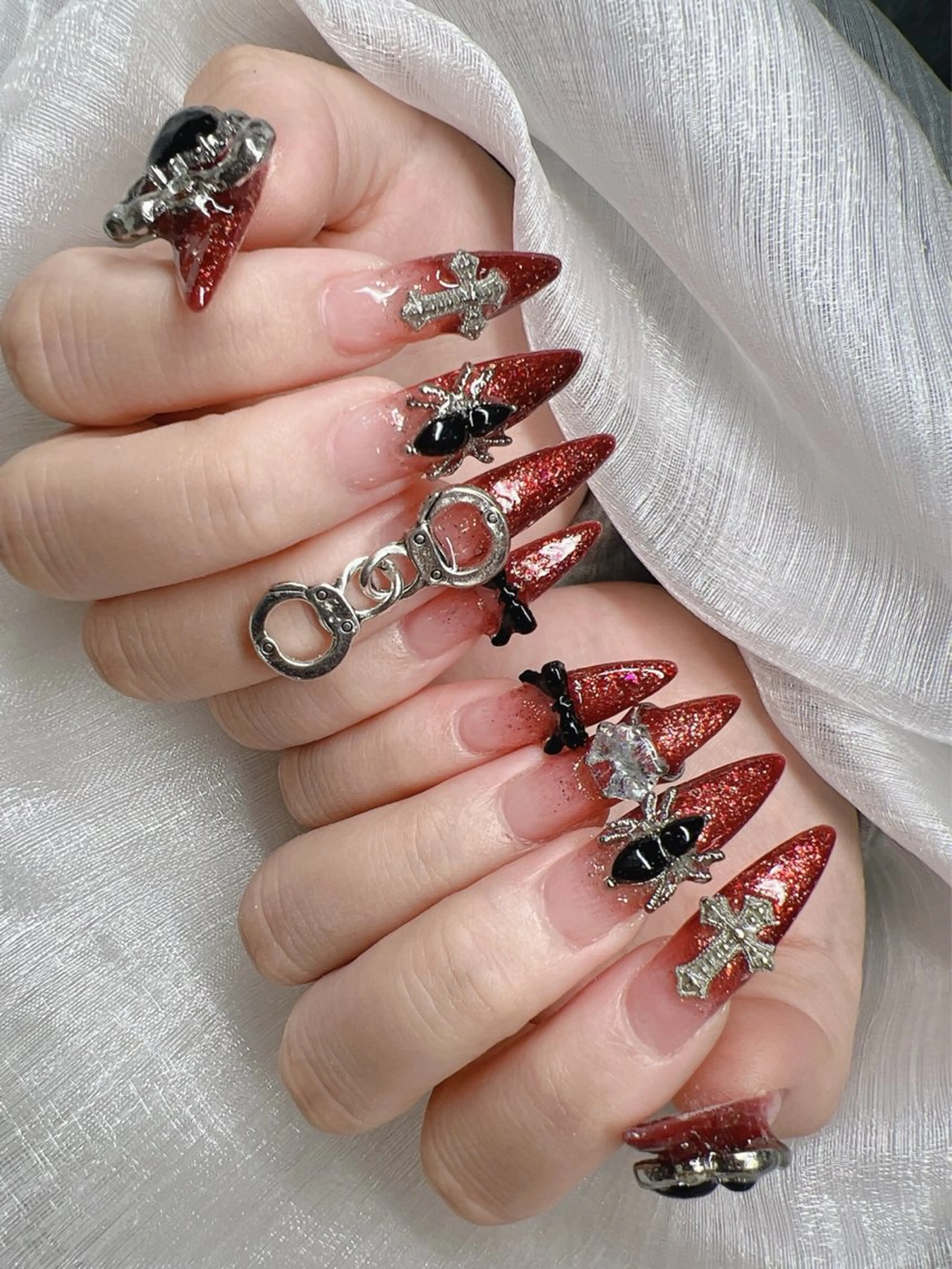 ネイル 長さ出し グラデーション 卒業式 キラキラネイル マグネットネイル ハンドネイル Lee Nails チップ長さだし専門店のネイルデザイン