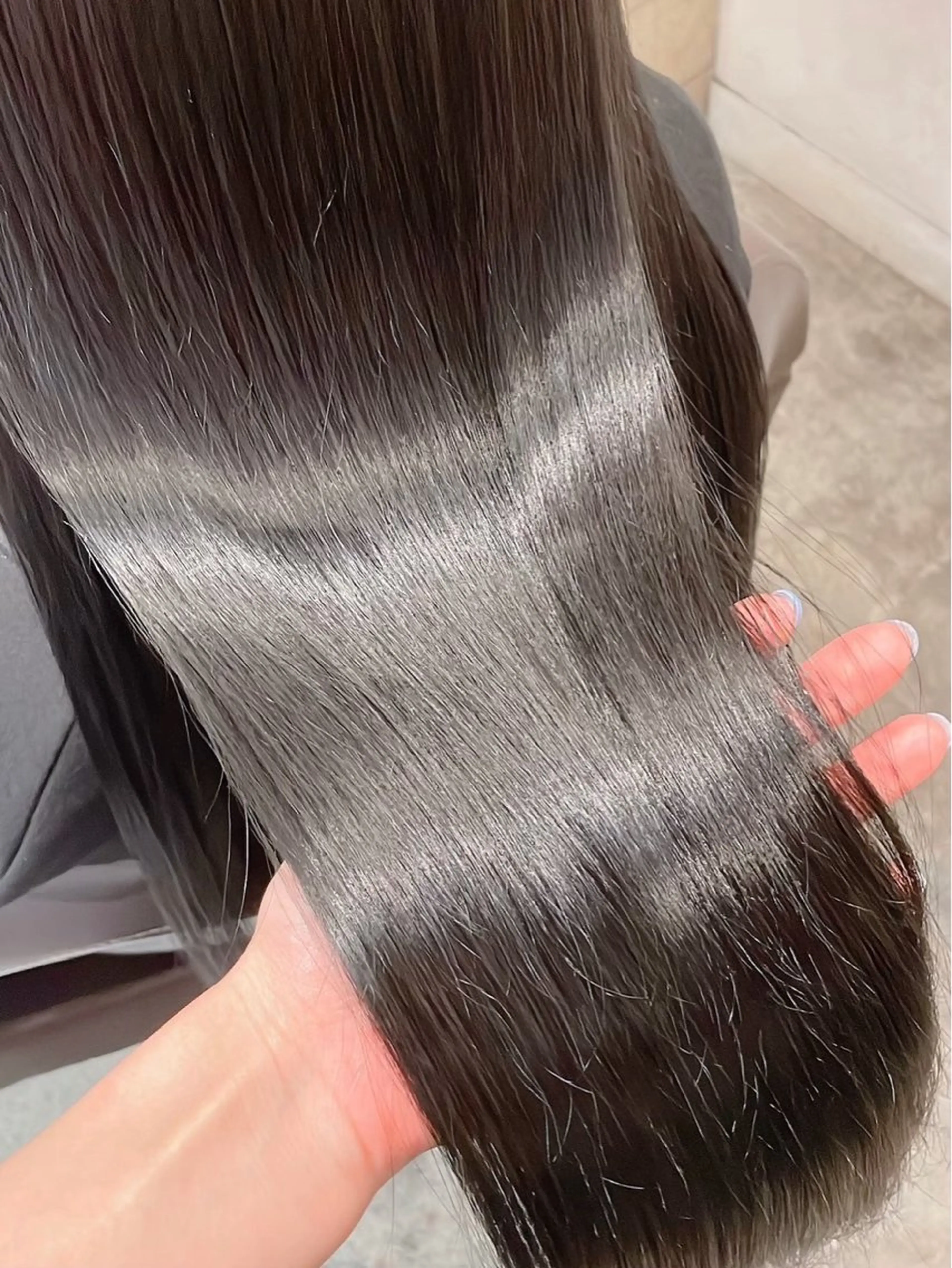 ロング カラー 髪質改善カラー艶髪× エクステ かいり✂️のヘアスタイル