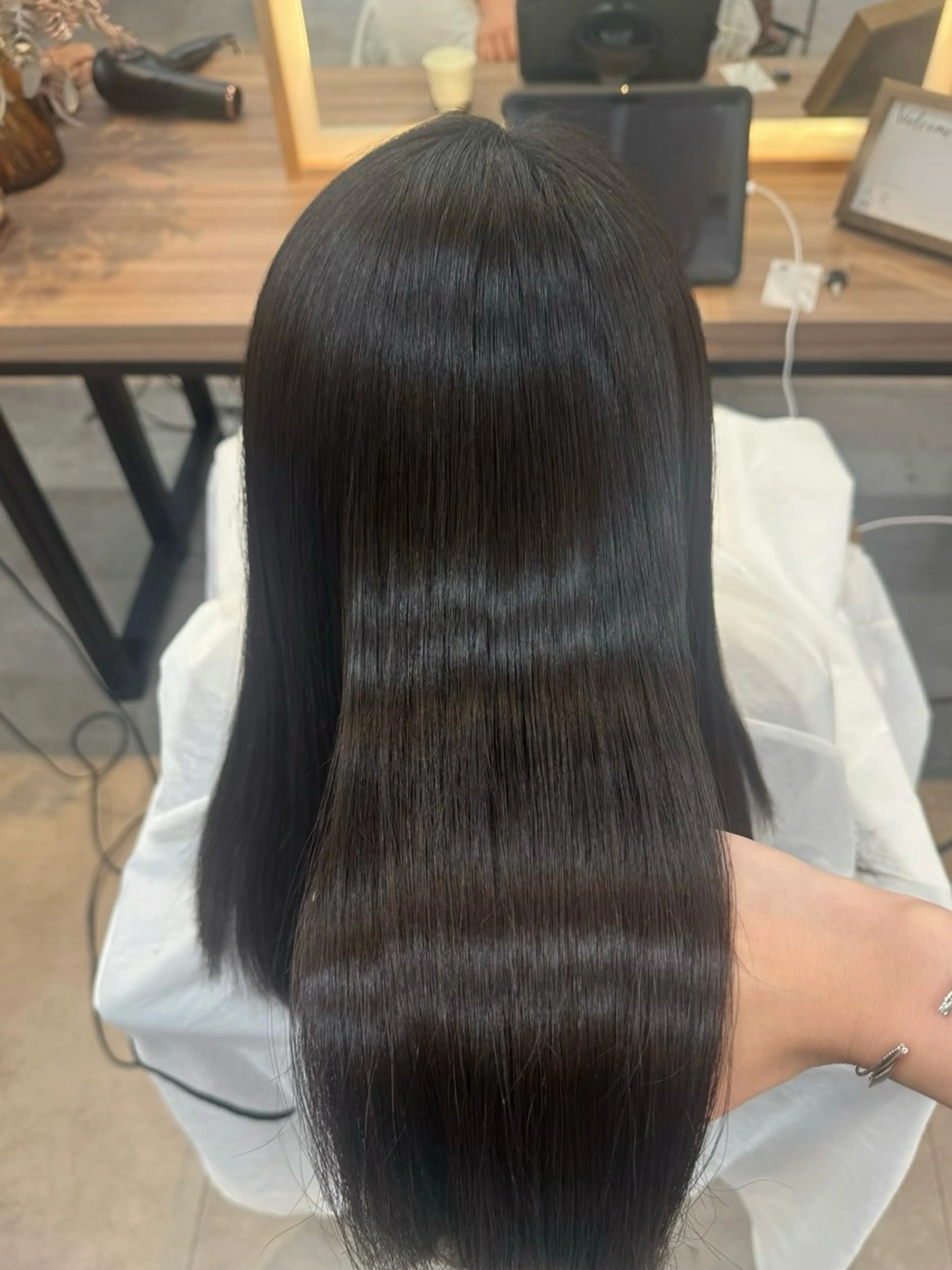 セミロング 縮毛矯正 カット 縮毛矯正 艶髪カラー/レイヤー 🐣kokoro🌸のヘアスタイル