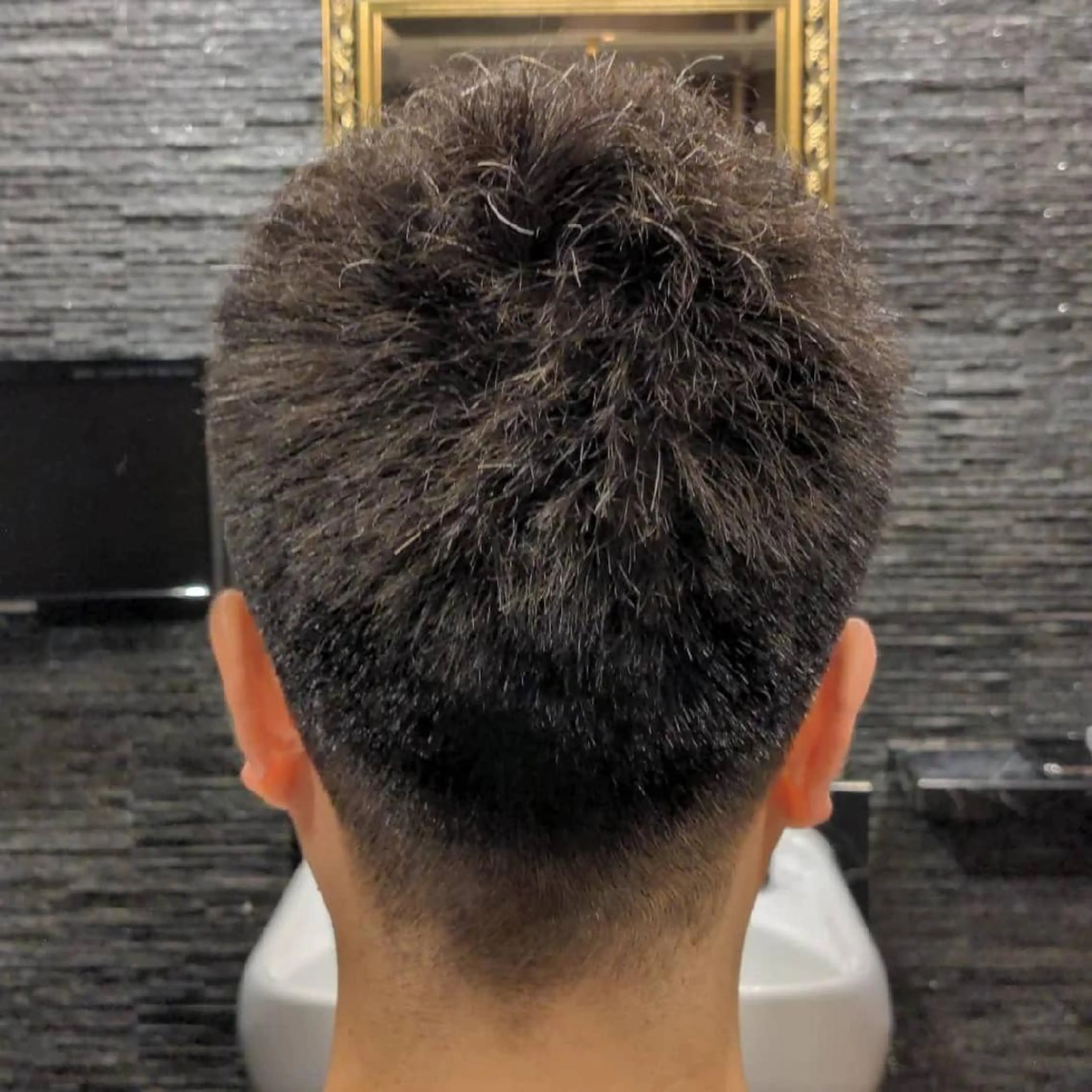 ショート HIRO GINZA 神田店　ヒロ銀座所属・浅沼 響のヘアスタイル