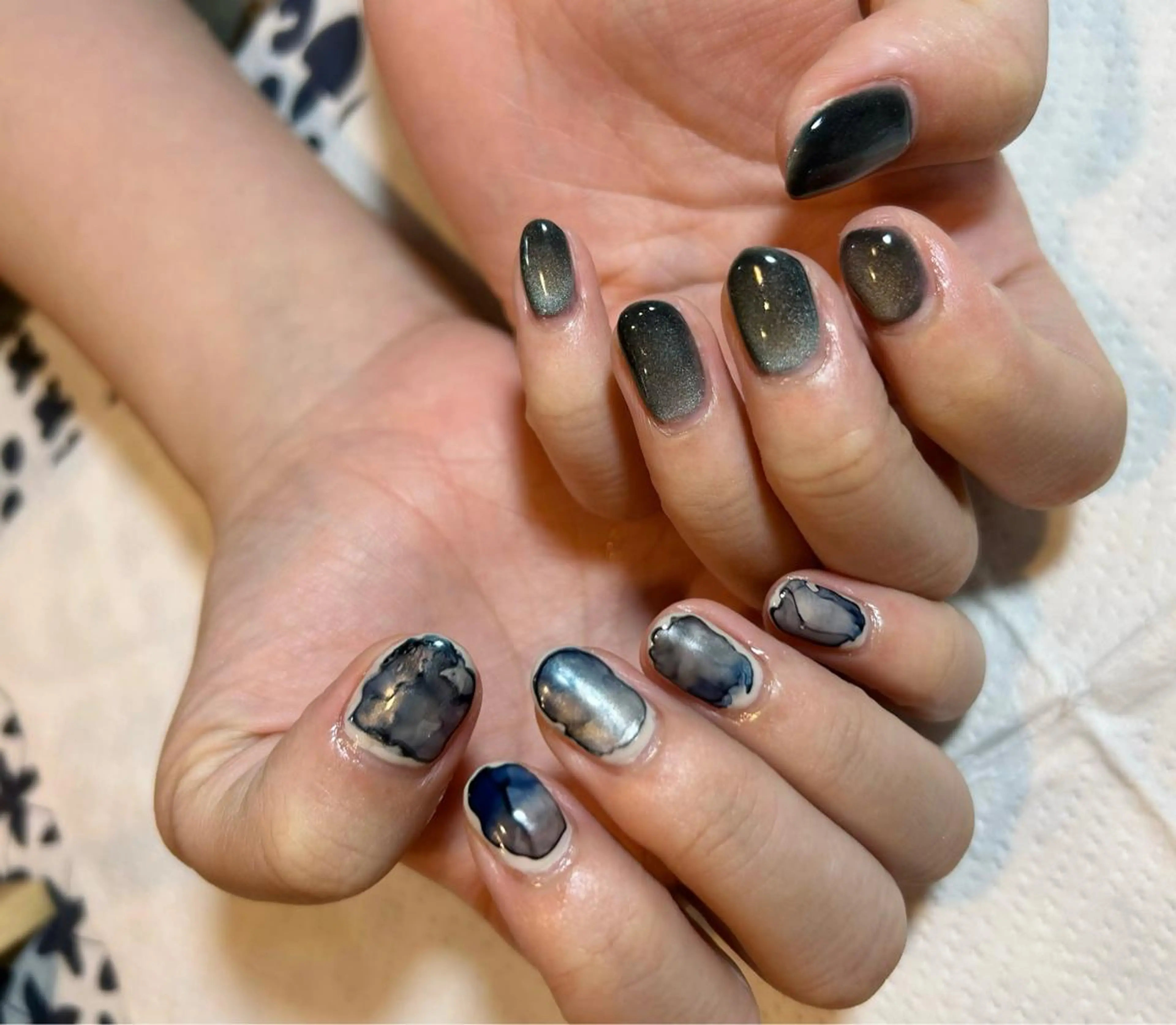 ネイル マグネットネイル ニュアンスネイル ハンドネイル Ainchi nail所属・＊ misa ＊のネイルデザイン