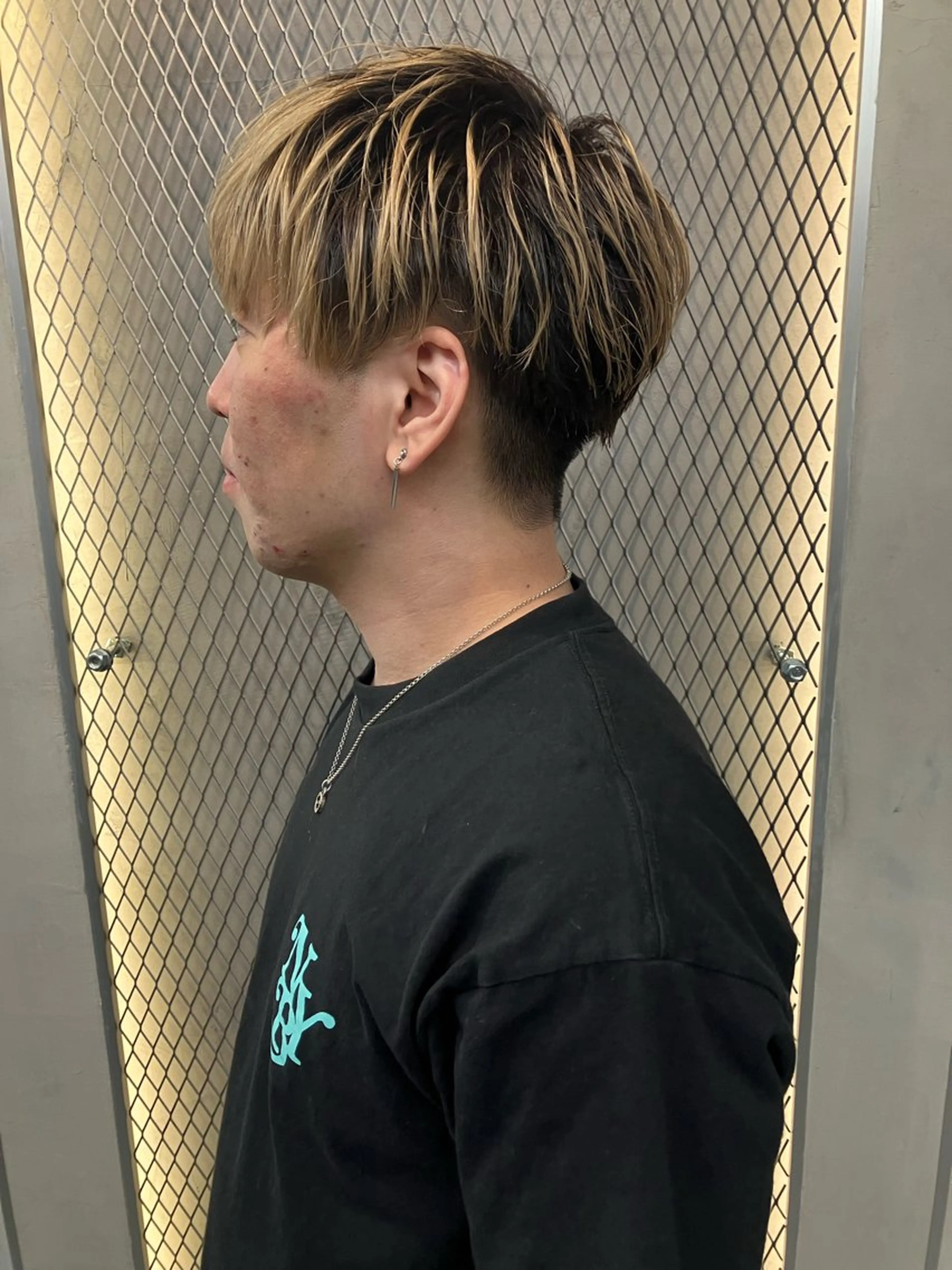 カラー メンズ カット センターパート メンズカット町田佑人のヘアスタイル