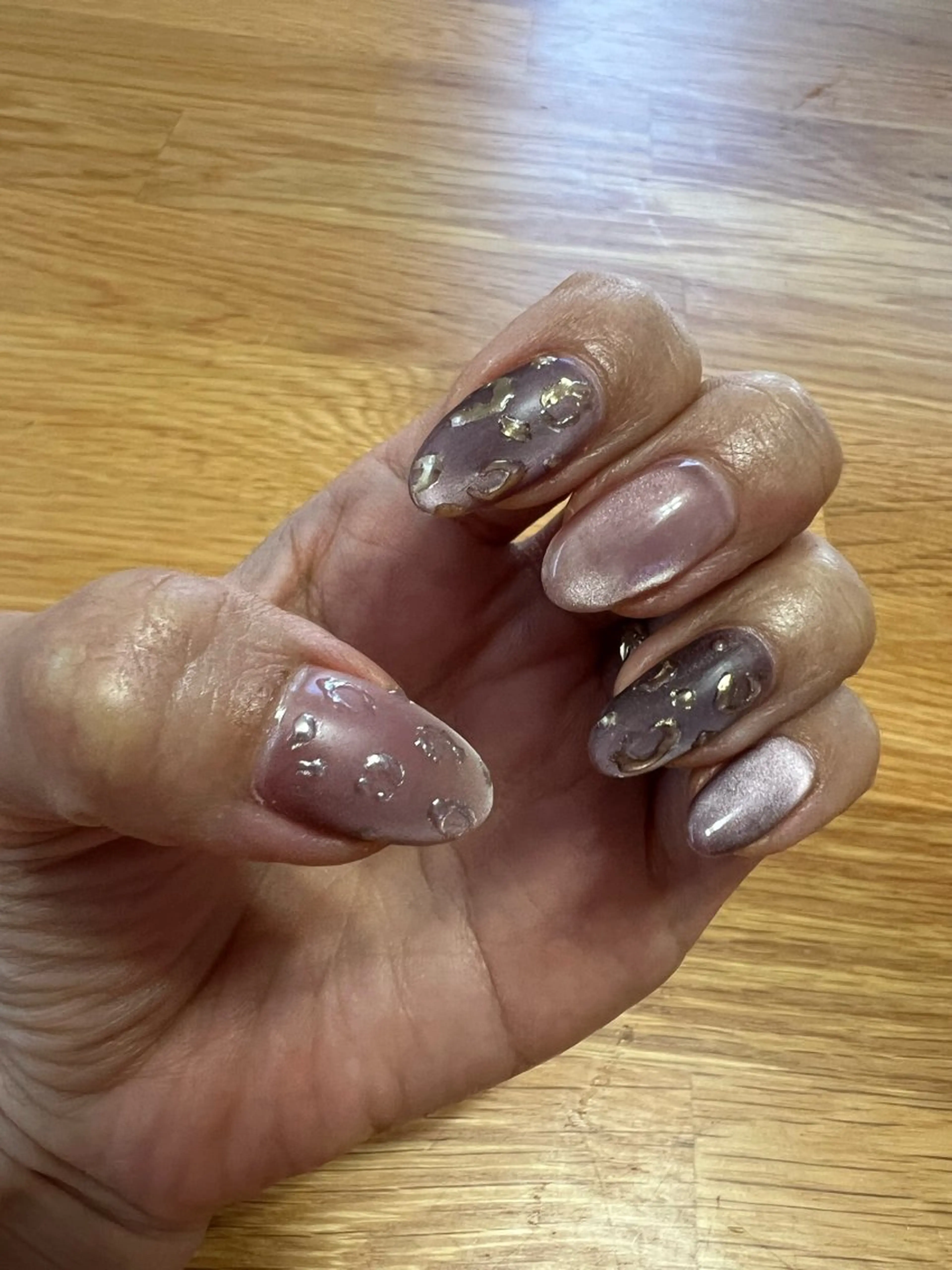 ネイル Luminous ⭐︎のネイルデザイン