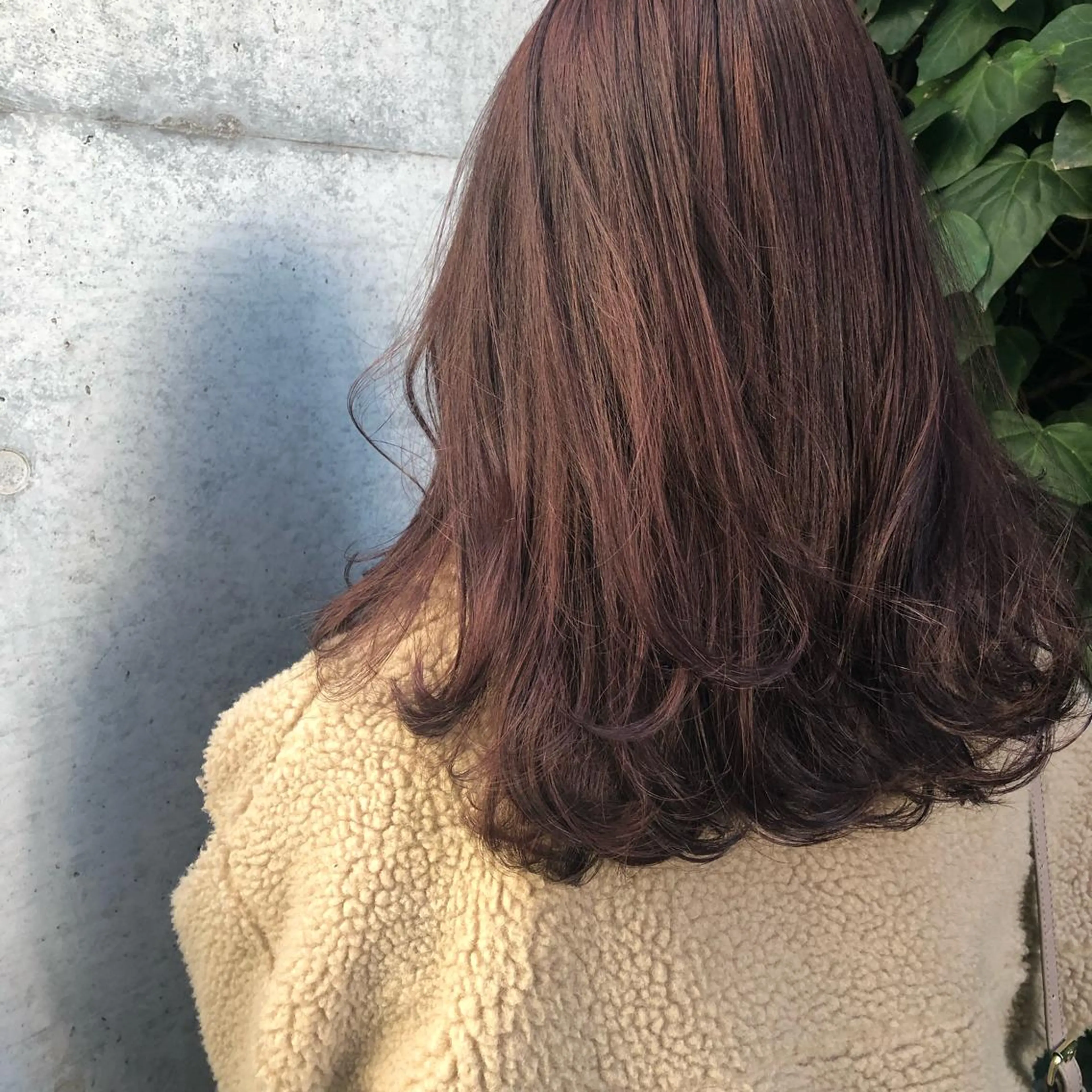 ミディアム カラー パーマ ヘアアレンジ ハイライトカラー ハイライト apish aoyama所属・武 愛子の眉毛・アイブロウイメージ