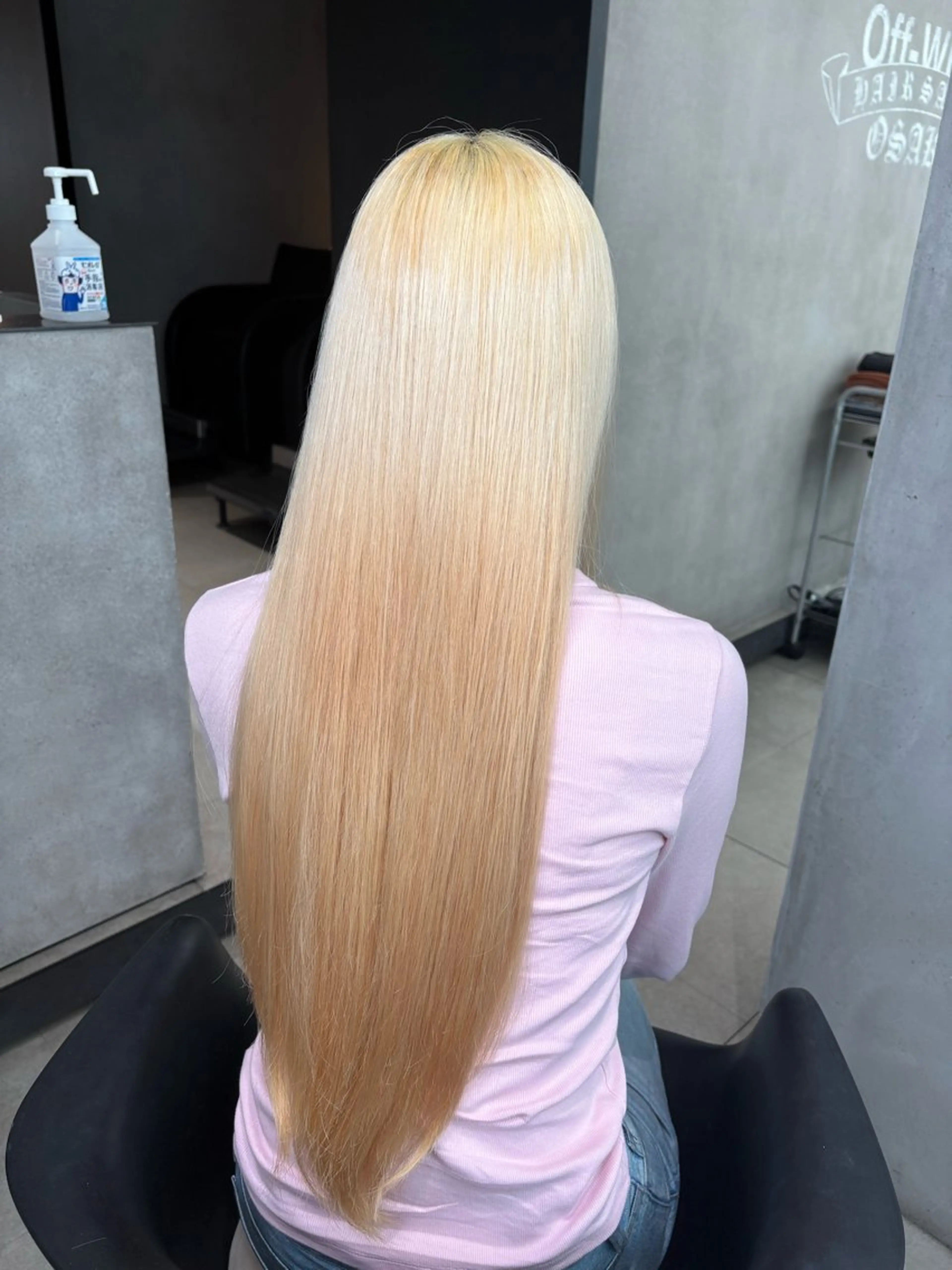 ロング カラー ブリーチ 抜きっぱなしブロンド ブロンド ヘアカラー 大阪 梅田/ ハイトーン/エクステのヘアスタイル