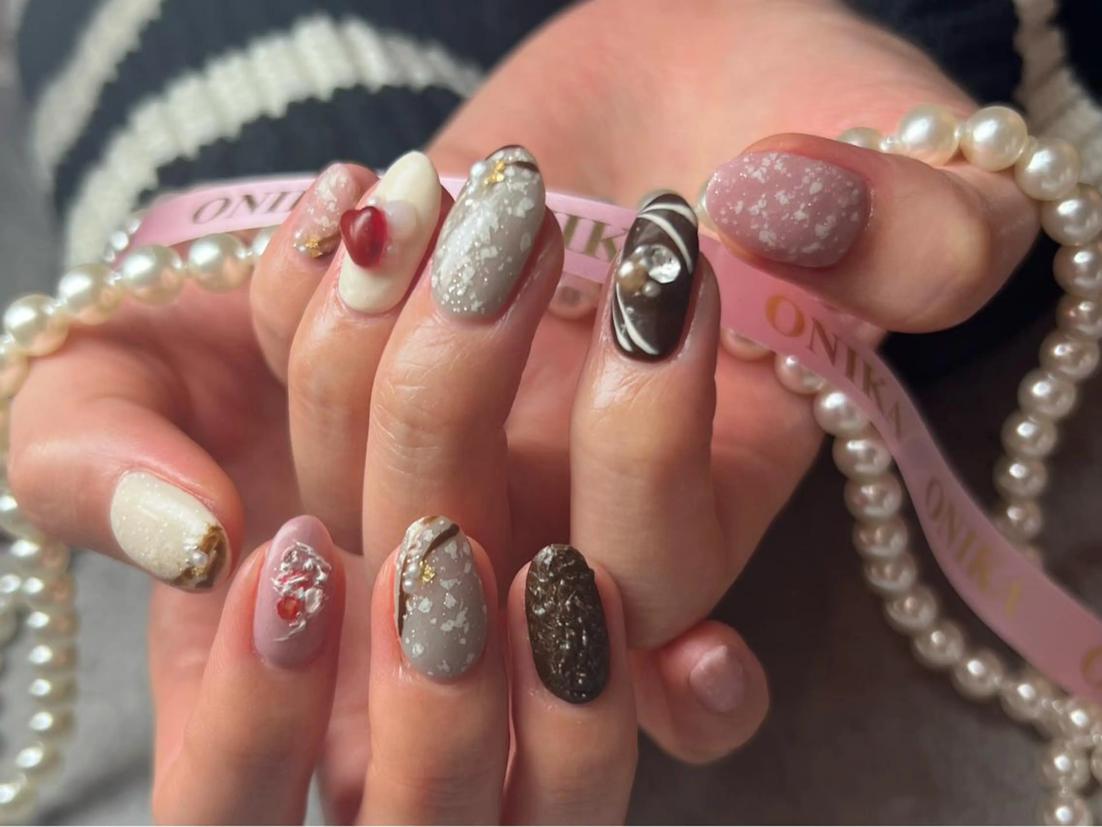 ミディアム ONIKA Nail 青山通り店所属・ONIKA Nail 表参道A4🦋2分のネイルデザイン