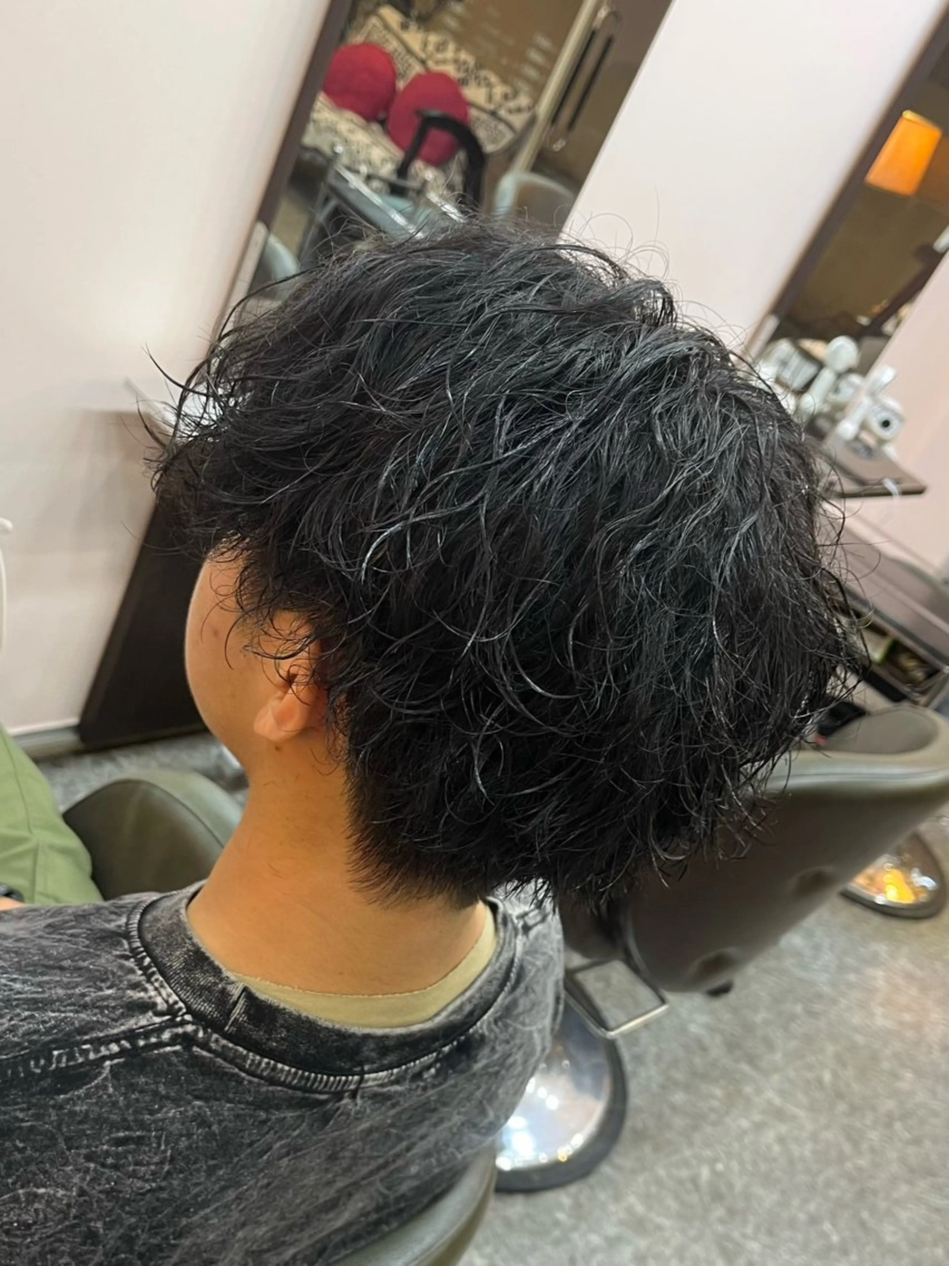 ミディアム パーマ CuMARi所属・歴7年🔥メンズ専門 100％満足させますのヘアスタイル