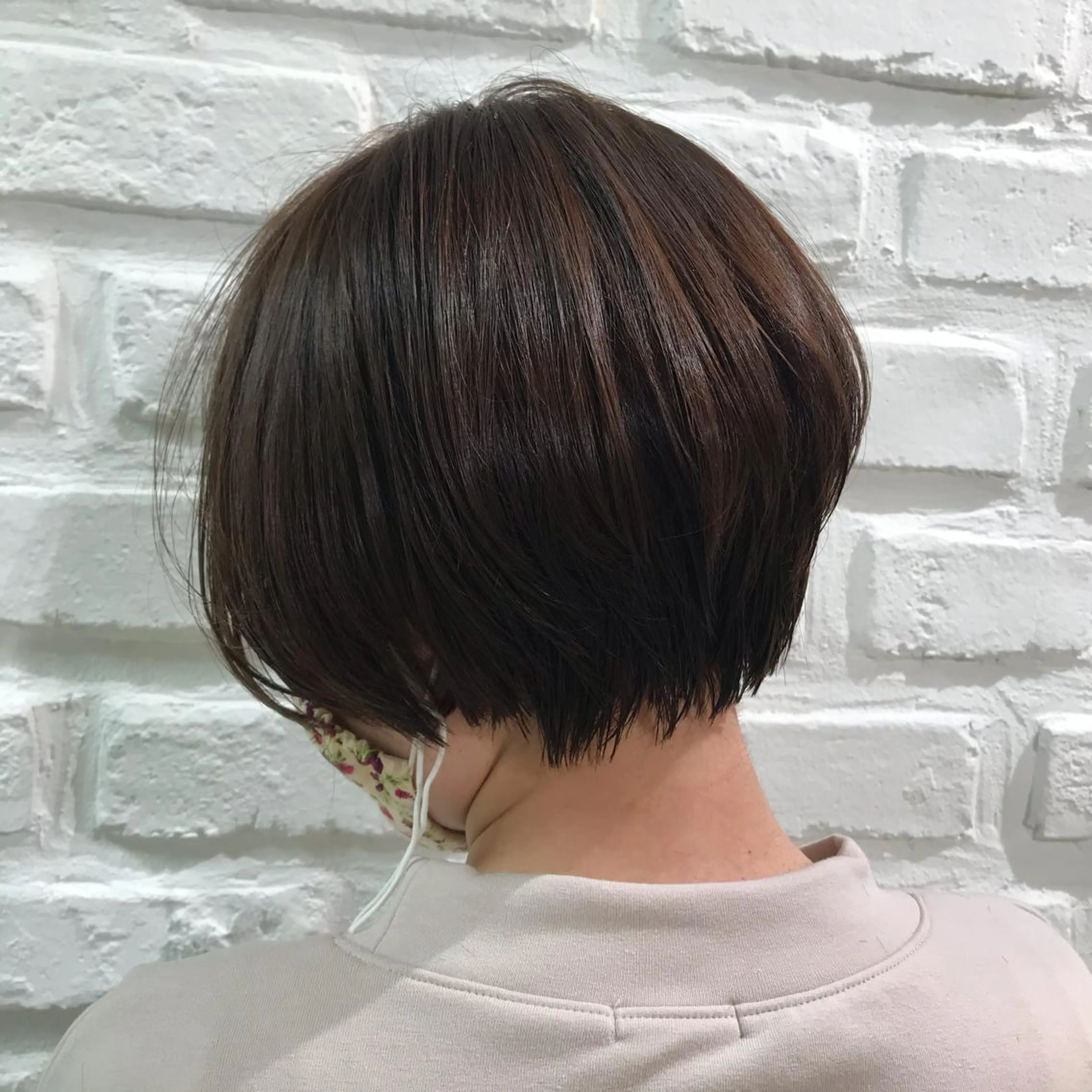 ショート カラー ショートボブ 丸みショート グレージュ イルミナカラー ボブ カット ヘアカラー トリートメント 暖色カラー💜 中山由梨のヘアスタイル