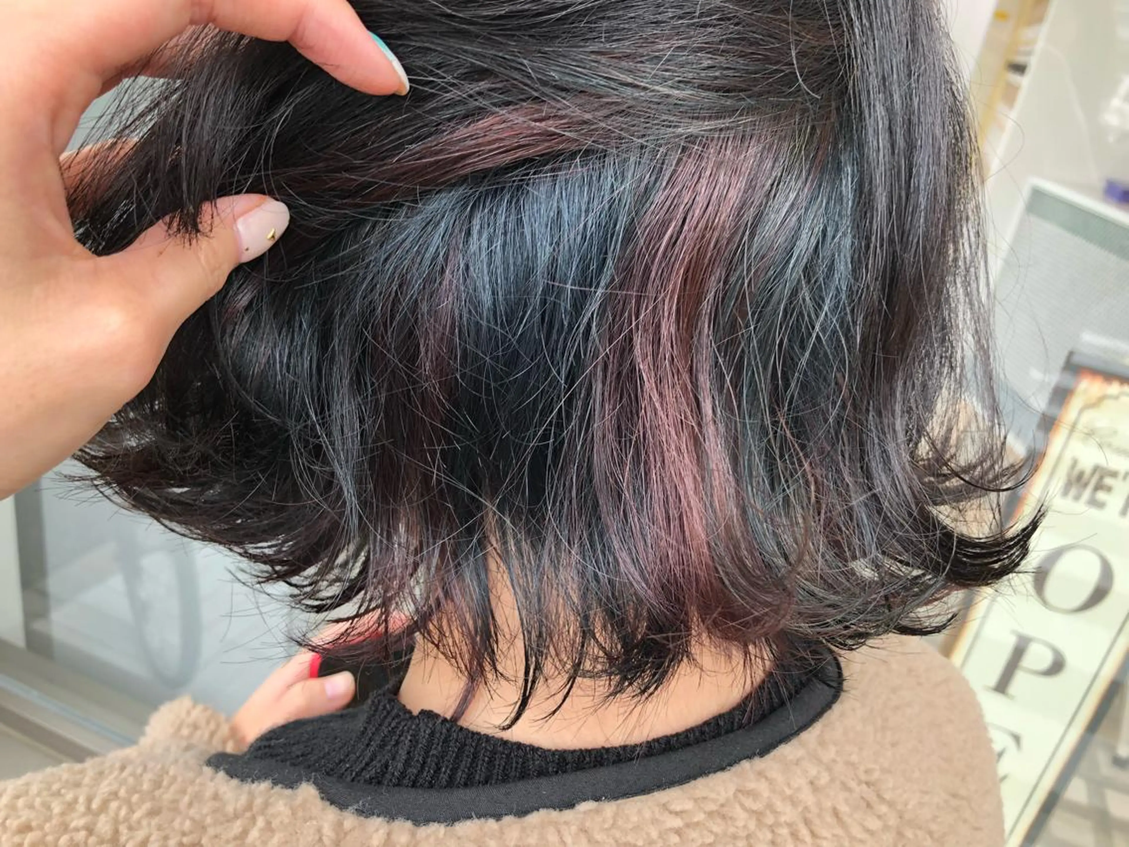 ミディアム カラー 畠山 華奈のヘアスタイル