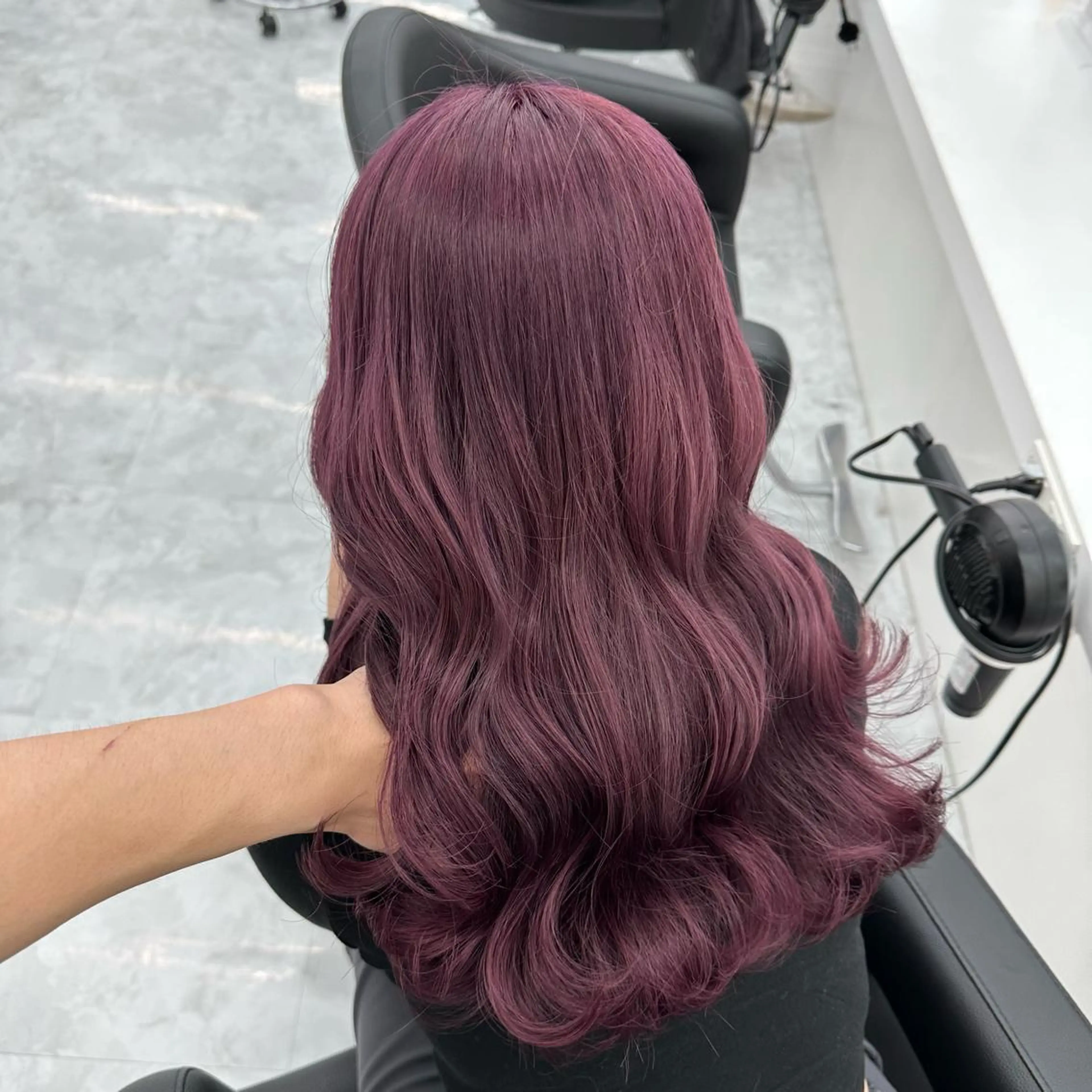 ロング カラー ケアブリーチ 韓国レイヤーKYONのヘアスタイル