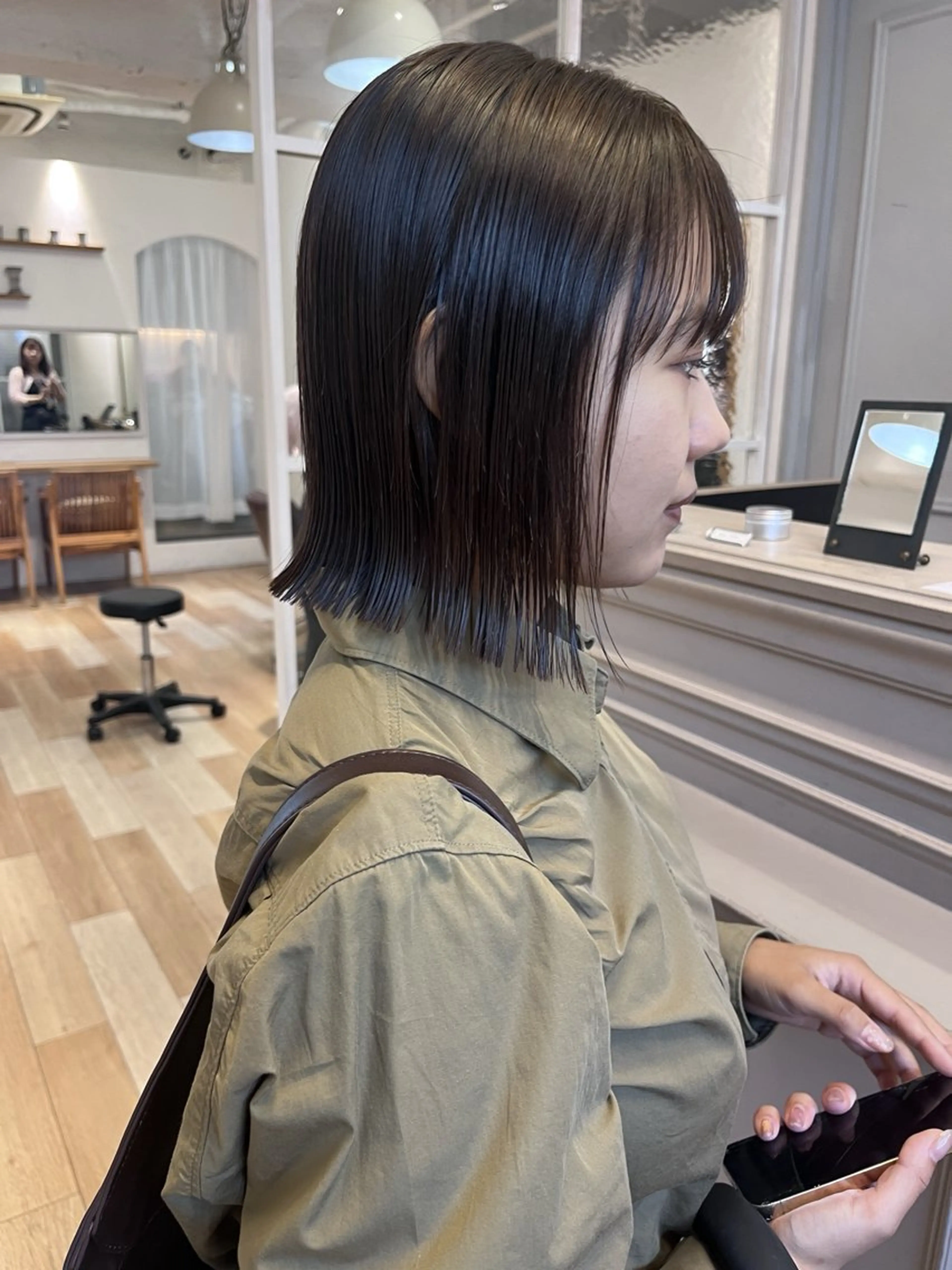 ミディアム カラー 透明感カラー 縮毛矯正 カット ヘアカラー トリートメント スッと馴染むhair /ヨシダトモキのヘアスタイル