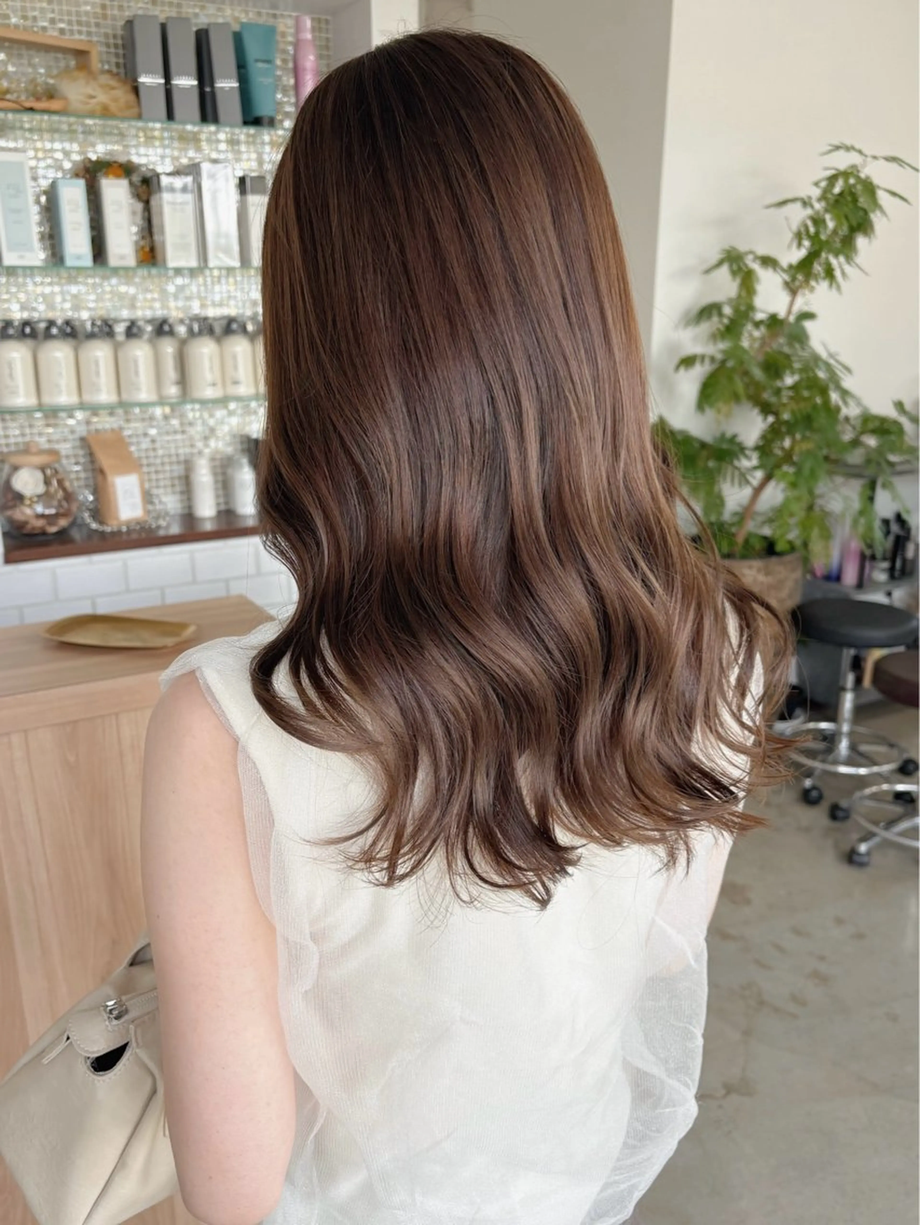 セミロング カラー ベージュカラー カット ヘアカラー トリートメント 津田 七美希のヘアスタイル