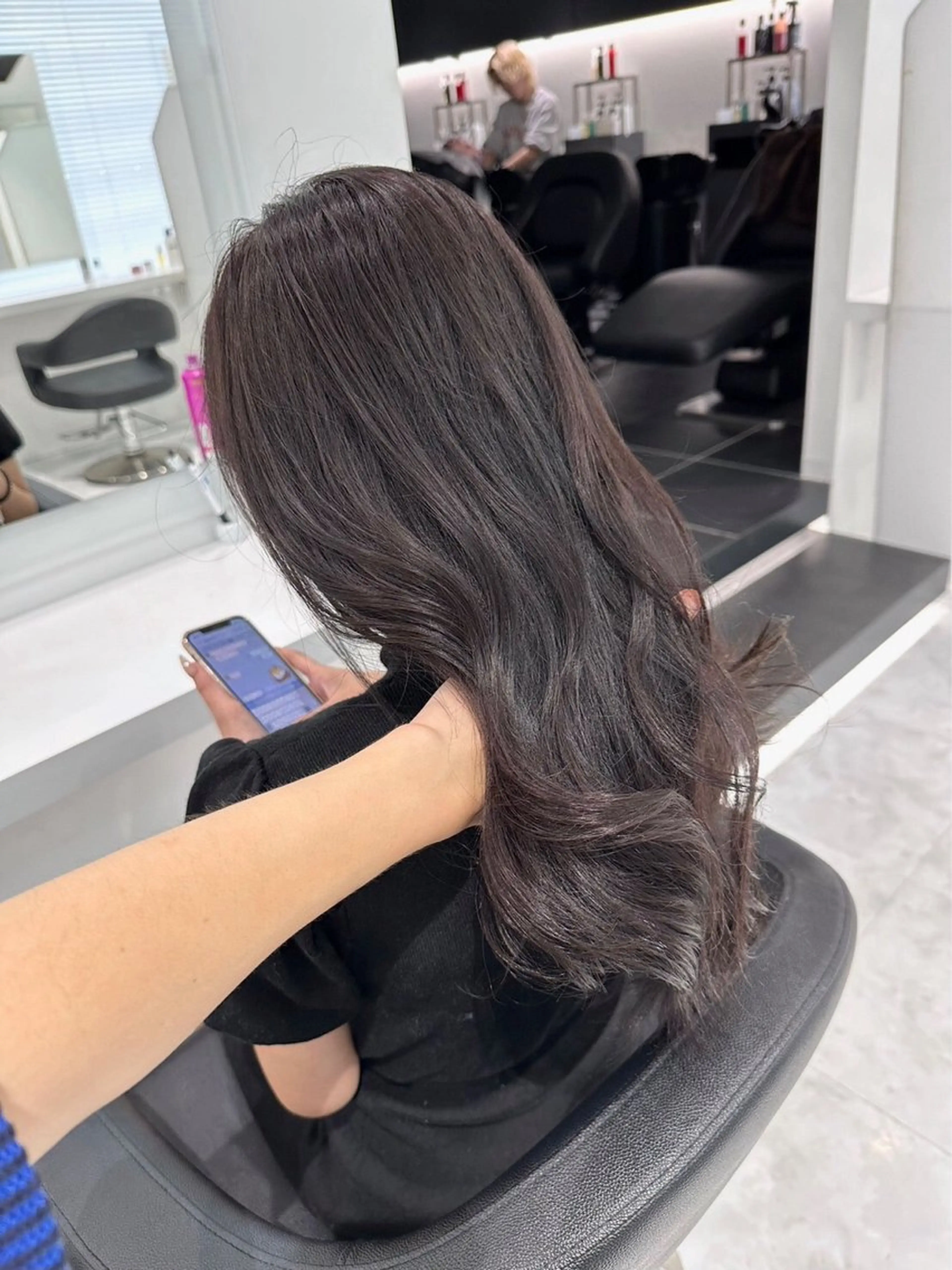 ロング カラー ヘアアレンジ 韓国ナチュラルヘア 🤍raika🤍のヘアスタイル