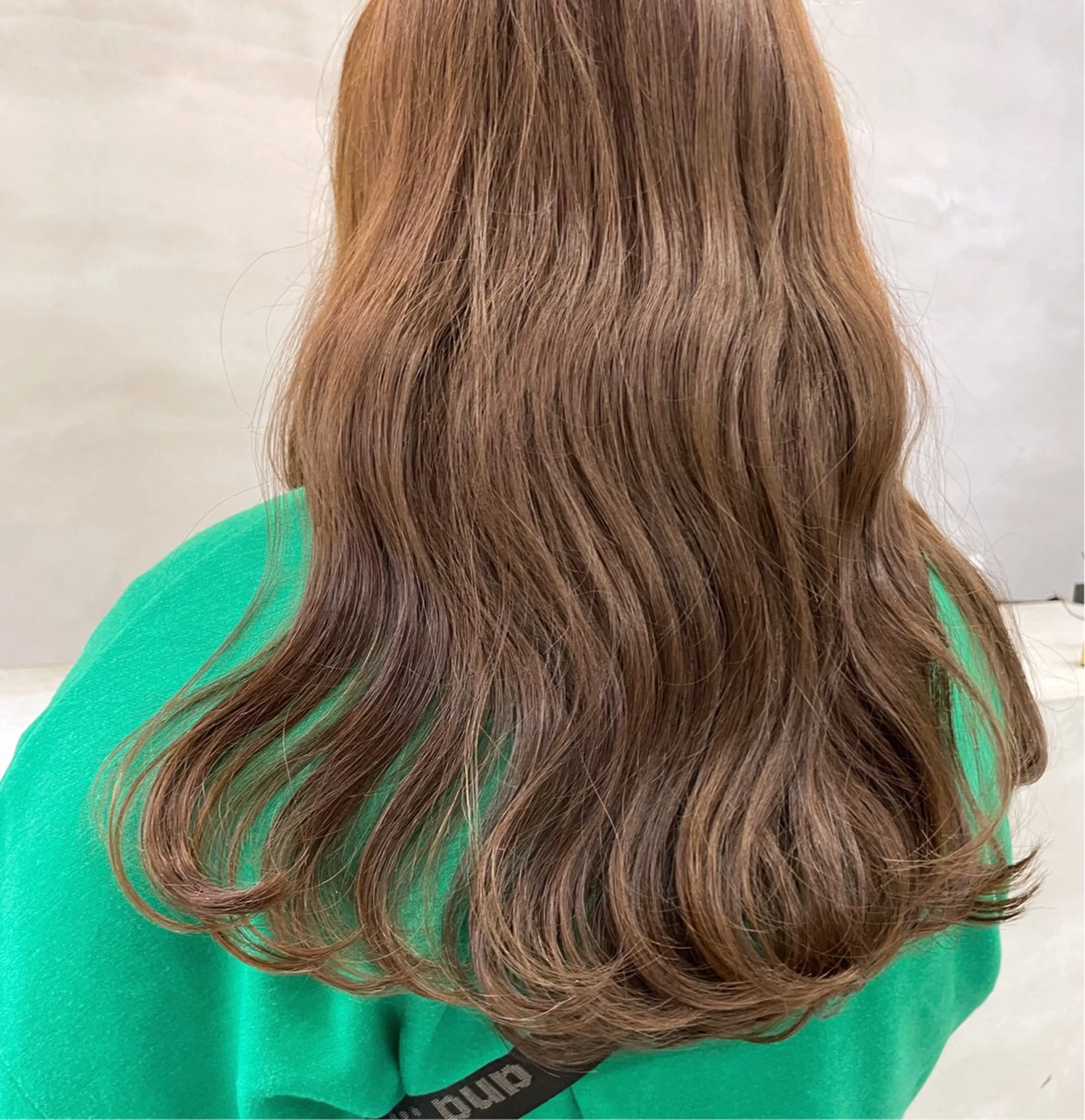 ロング カラー ブリーチ 透明感カラー muku所属・レディースカット モデル/ayunaのヘアスタイル