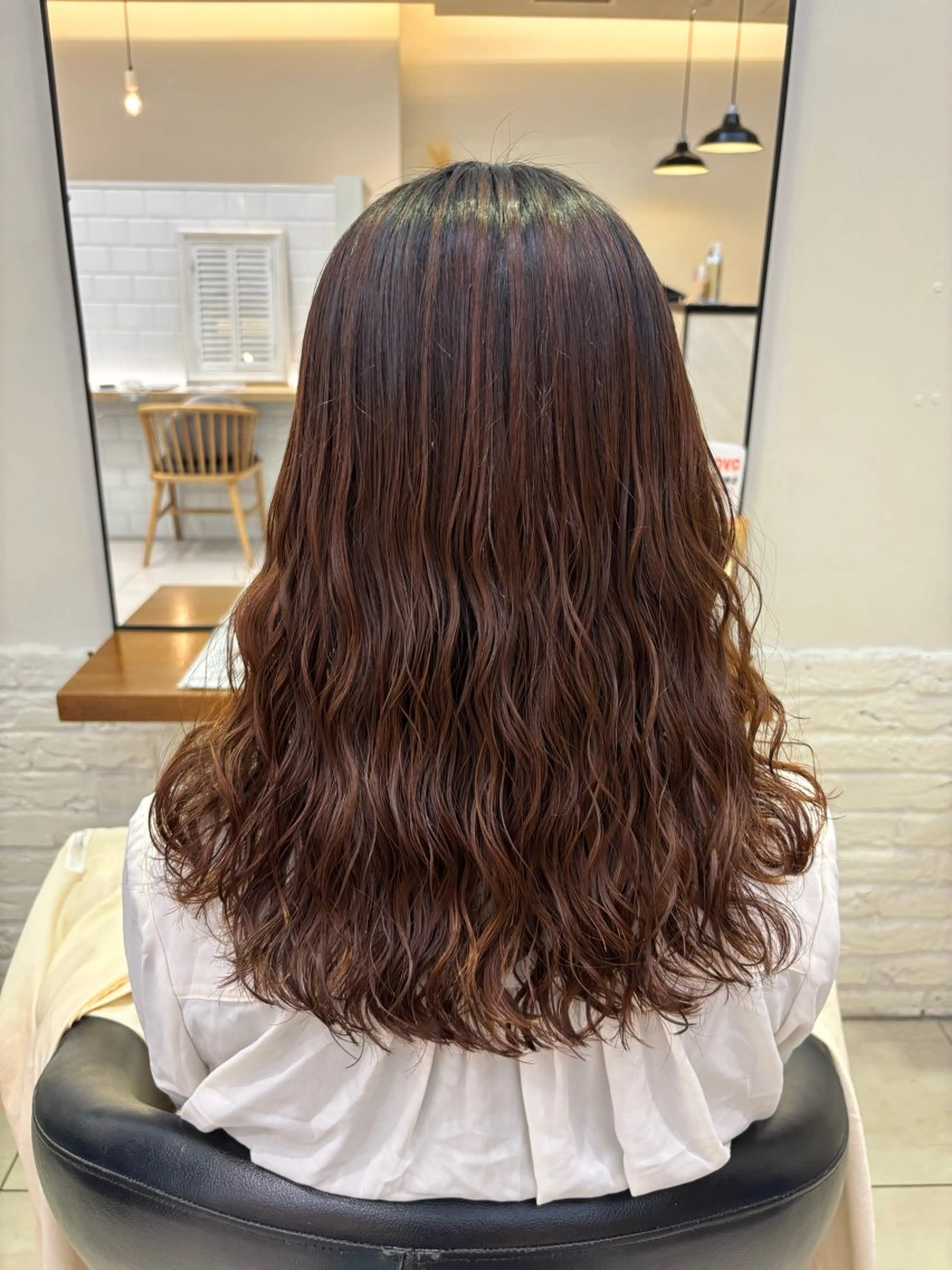 ロング カット パーマ コテ巻き風パーマ🫧 麻尋のヘアスタイル