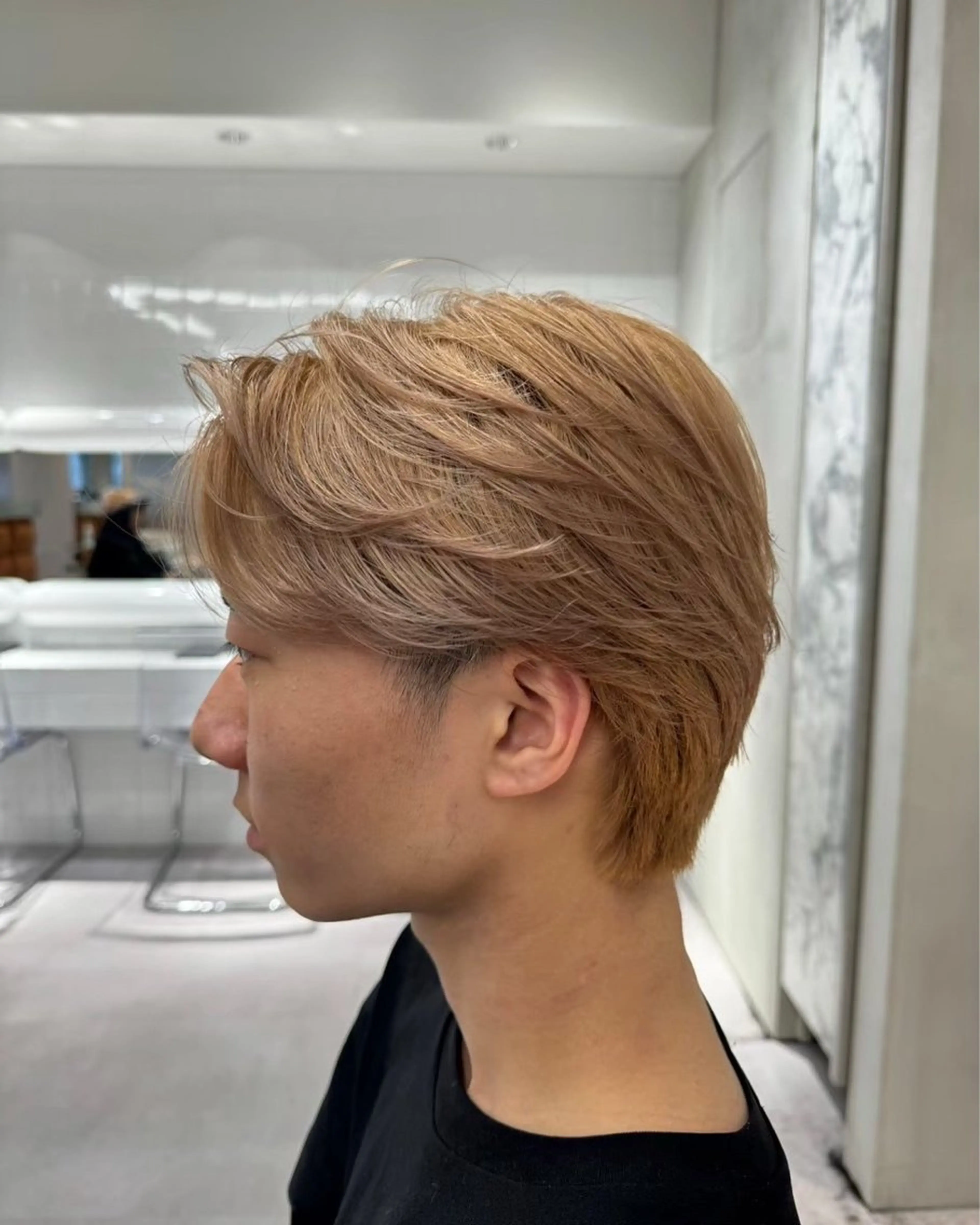 ショート カラー メンズ ブロンド 【MEN'S HAIR U】 渋谷 メンズサロン所属・金田 颯太のヘアスタイル