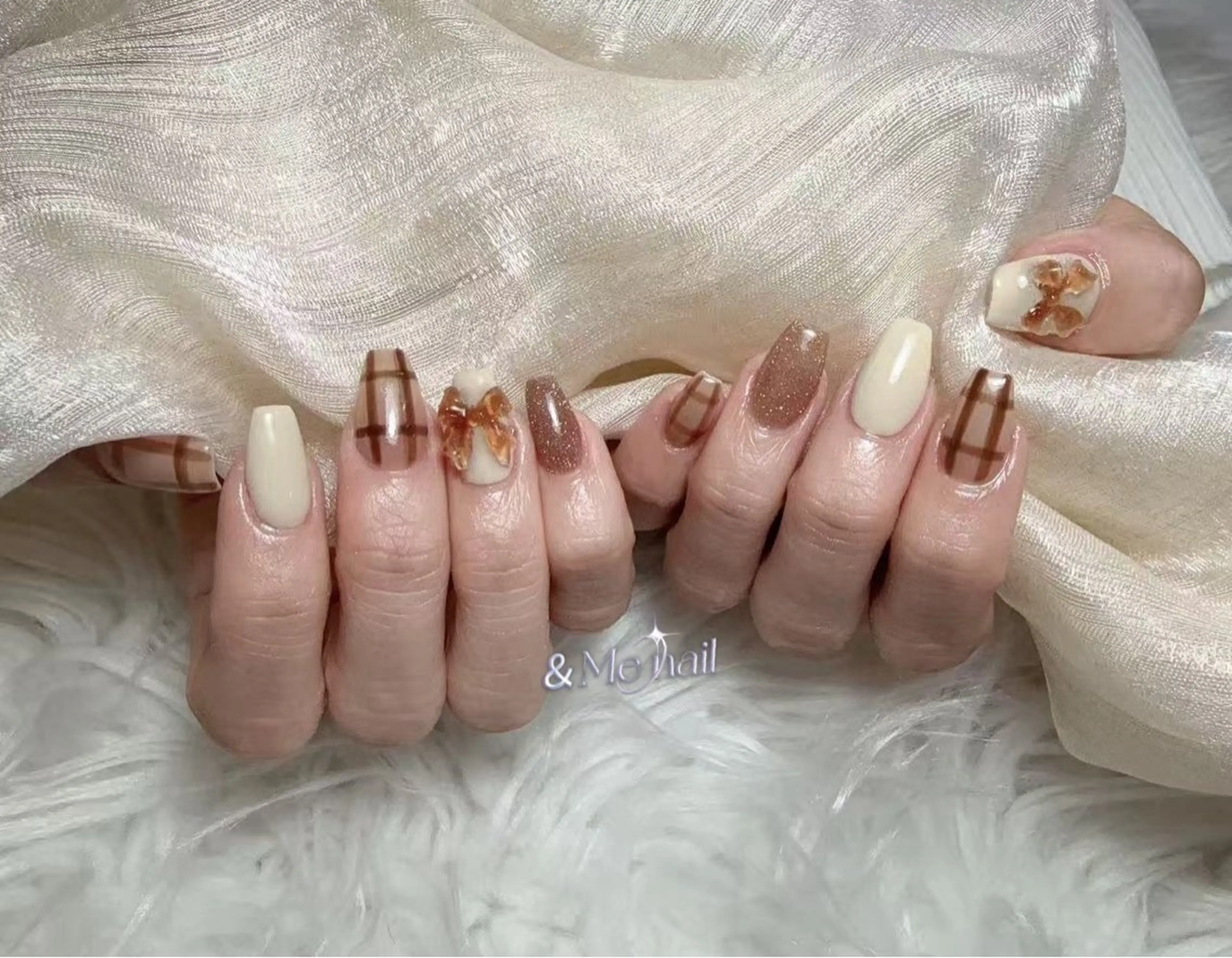 ネイル ハンドネイル &ME タカのネイルデザイン