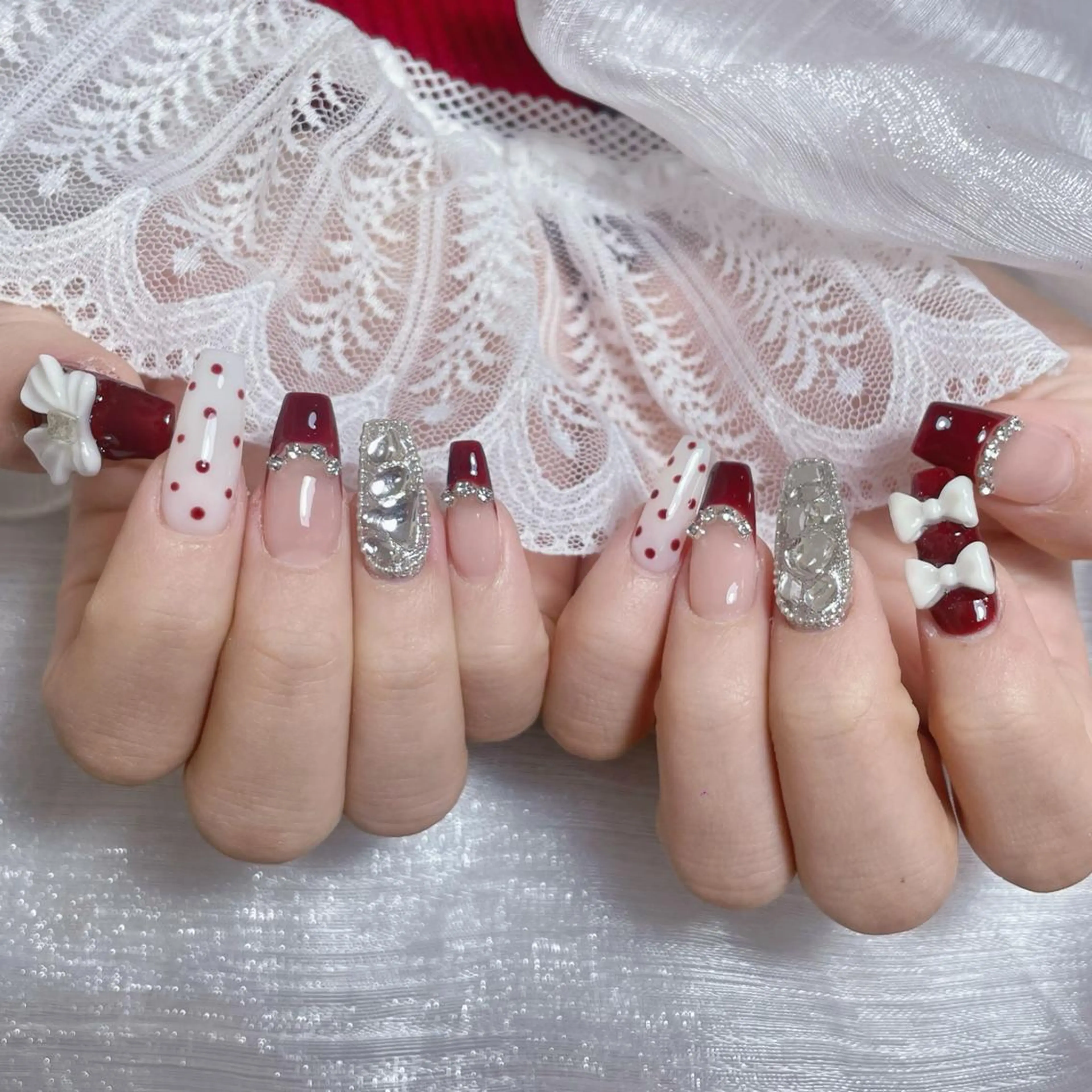 ネイル アートネイル オーロラネイル ガーリー キラキラネイル 韓国ネイル Nail Monsterのネイルデザイン