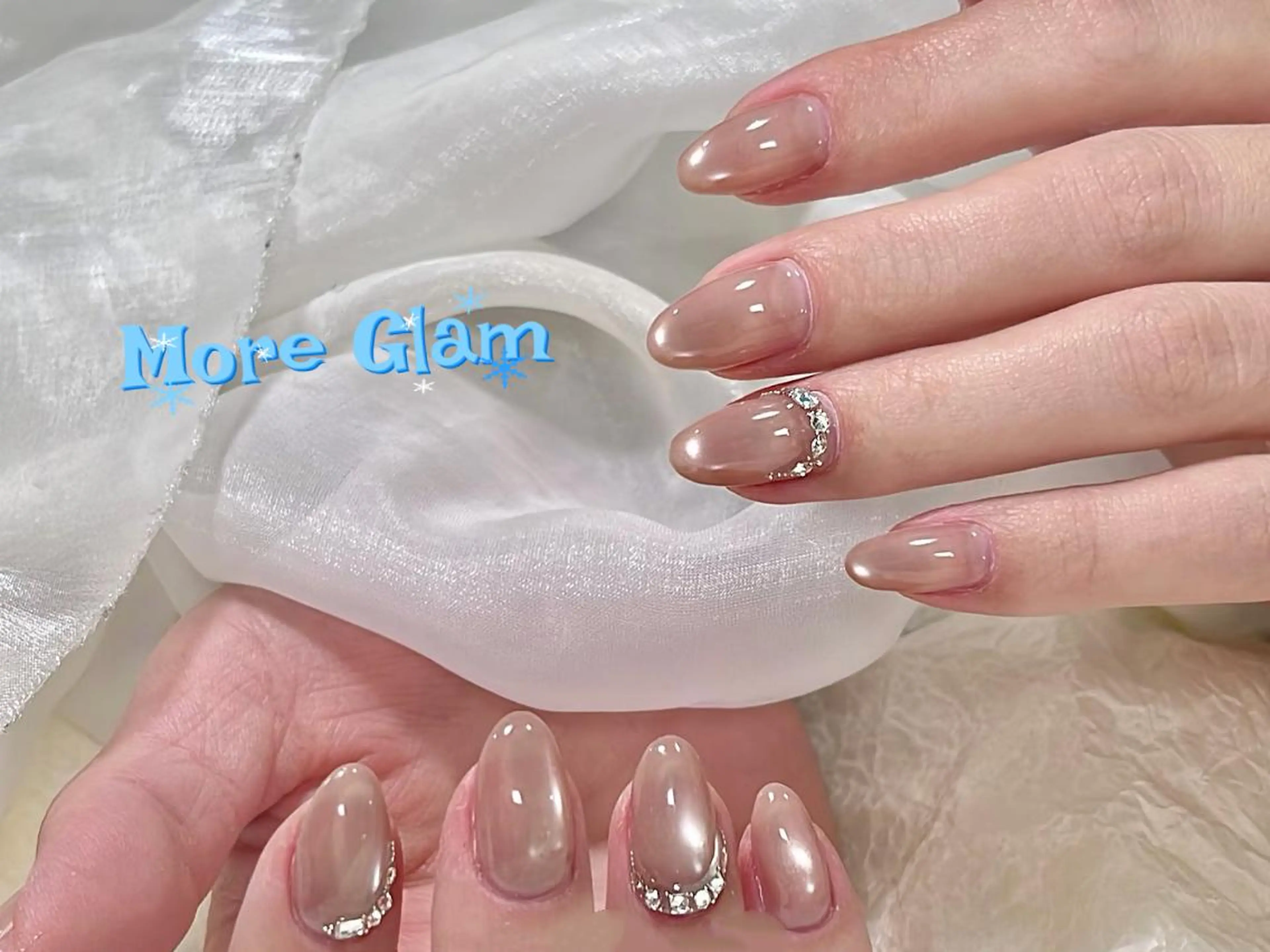 ネイル 長さ出し フットネイル フレンチネイル ジェルネイル ガラスフレンチ MoreGlam ネイルのネイルデザイン