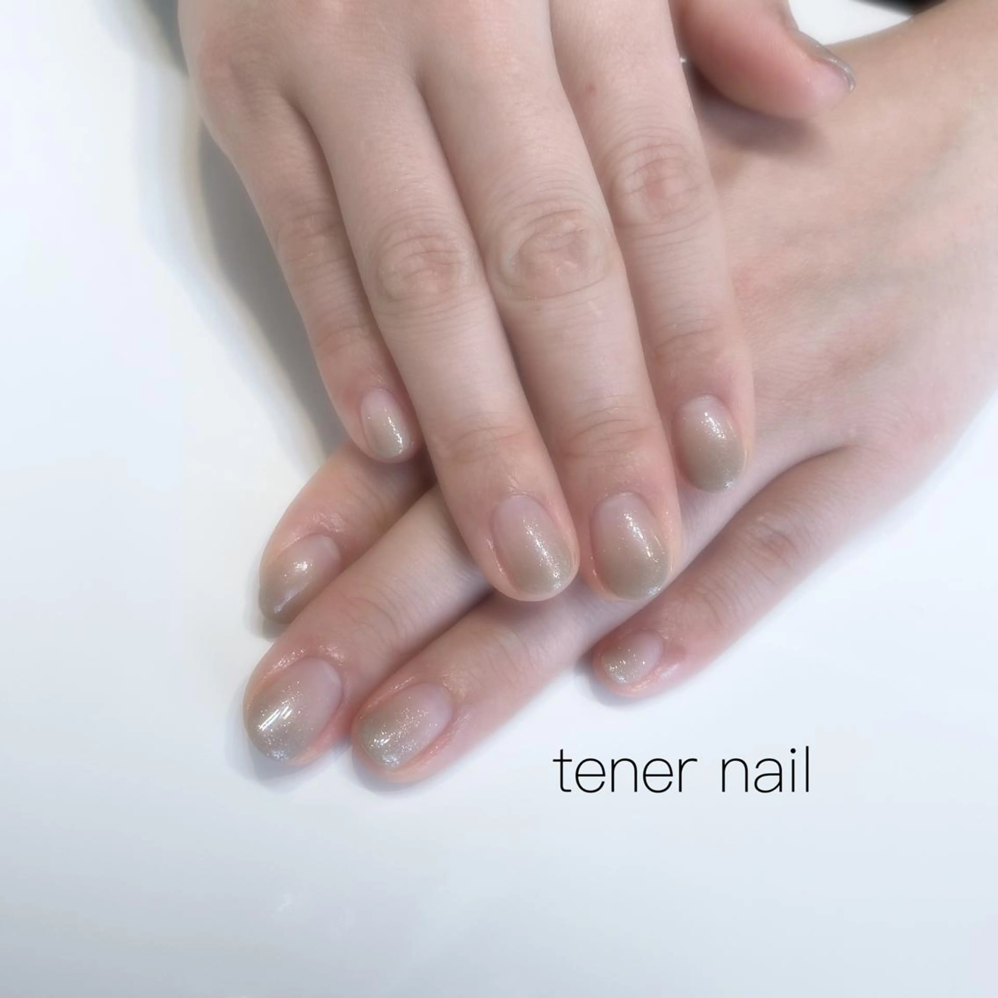 ネイル グラデーション オフィスネイル バレンタイン tener  nail  テネルネイル所属・テネルネイル tener nailのネイルデザイン