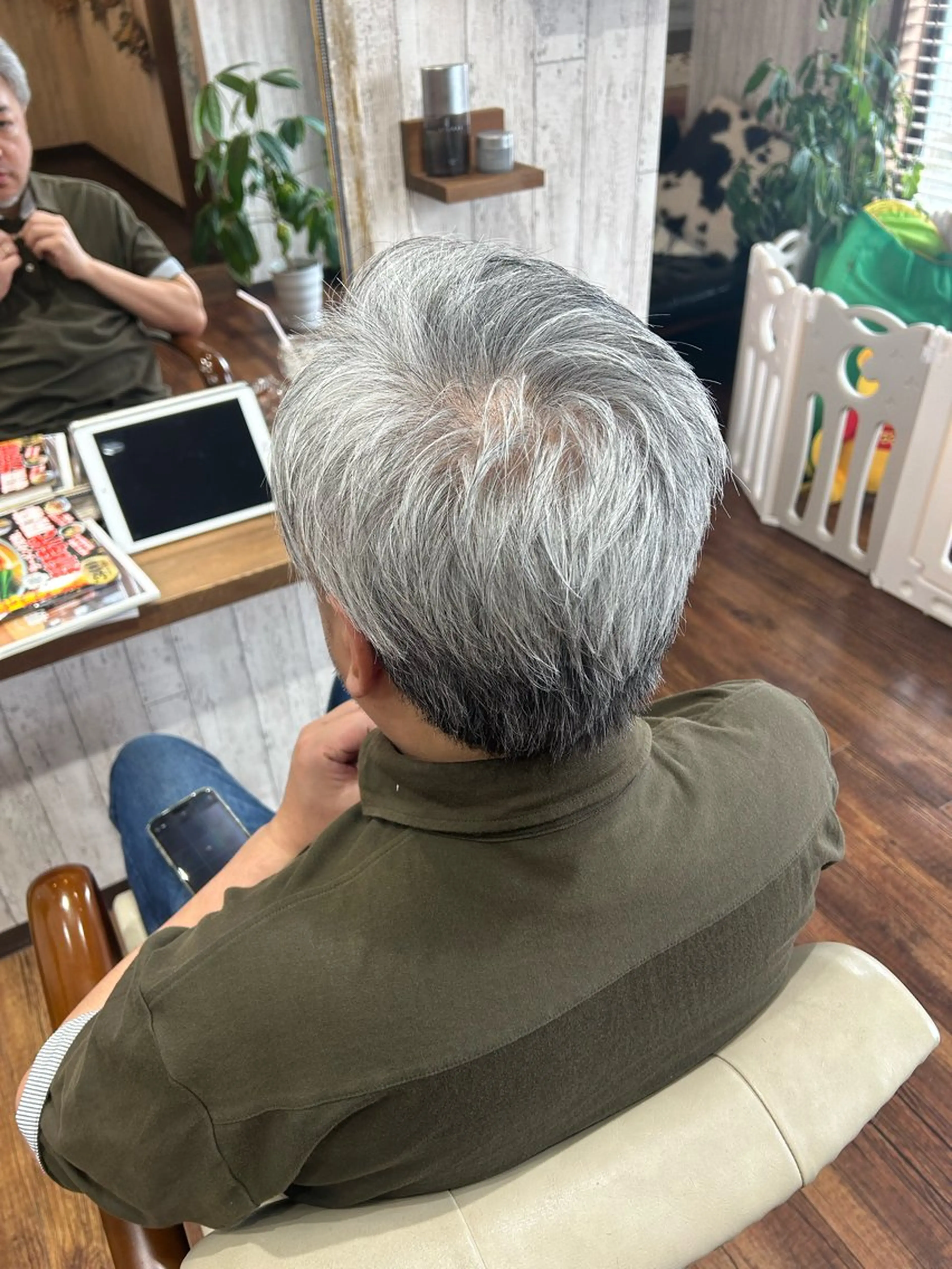 ショート メンズ カット 早坂 さくらのヘアスタイル