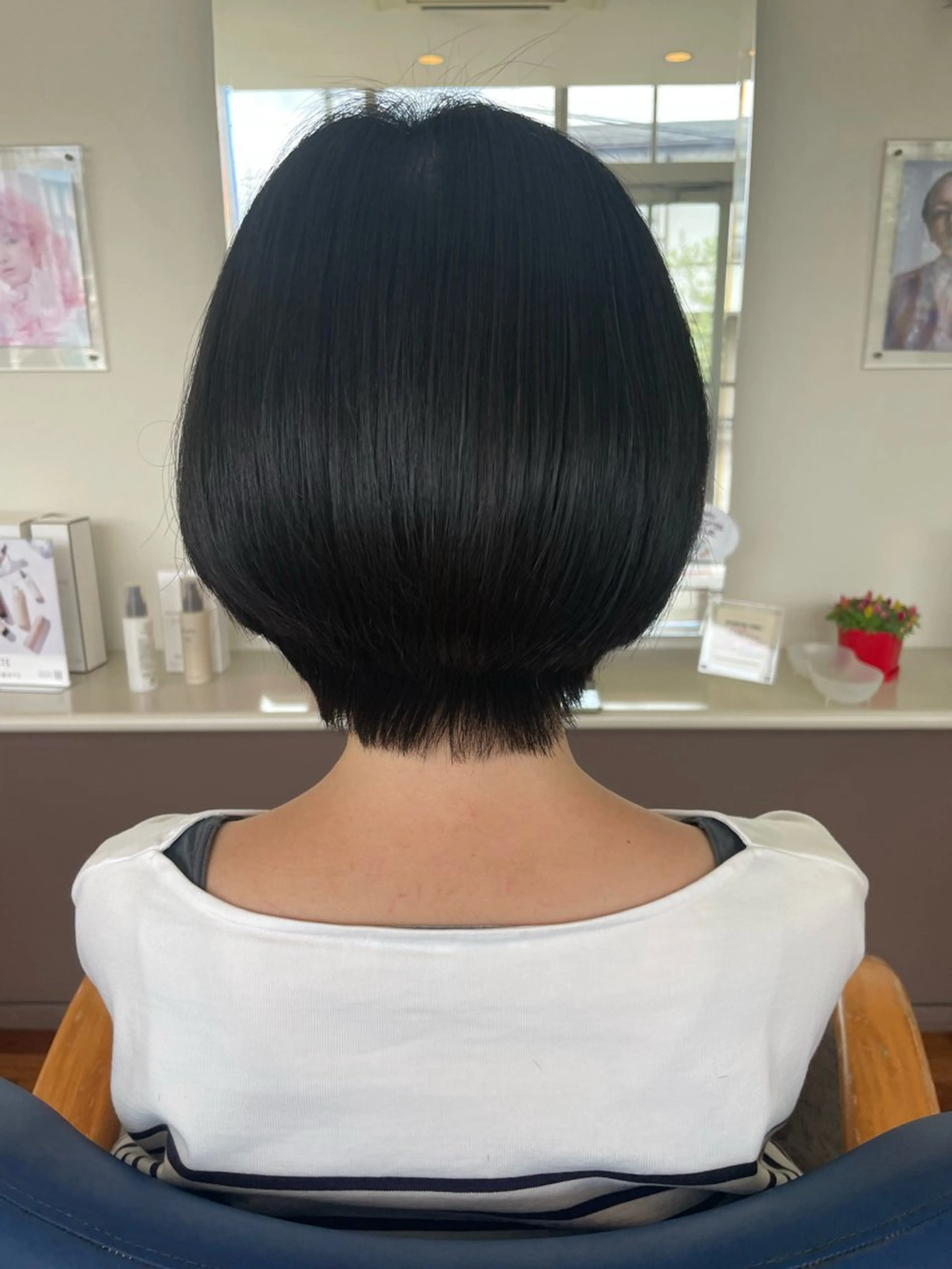 ショート ショートヘア 縮毛矯正 attrice杉山 綾乃のヘアスタイル