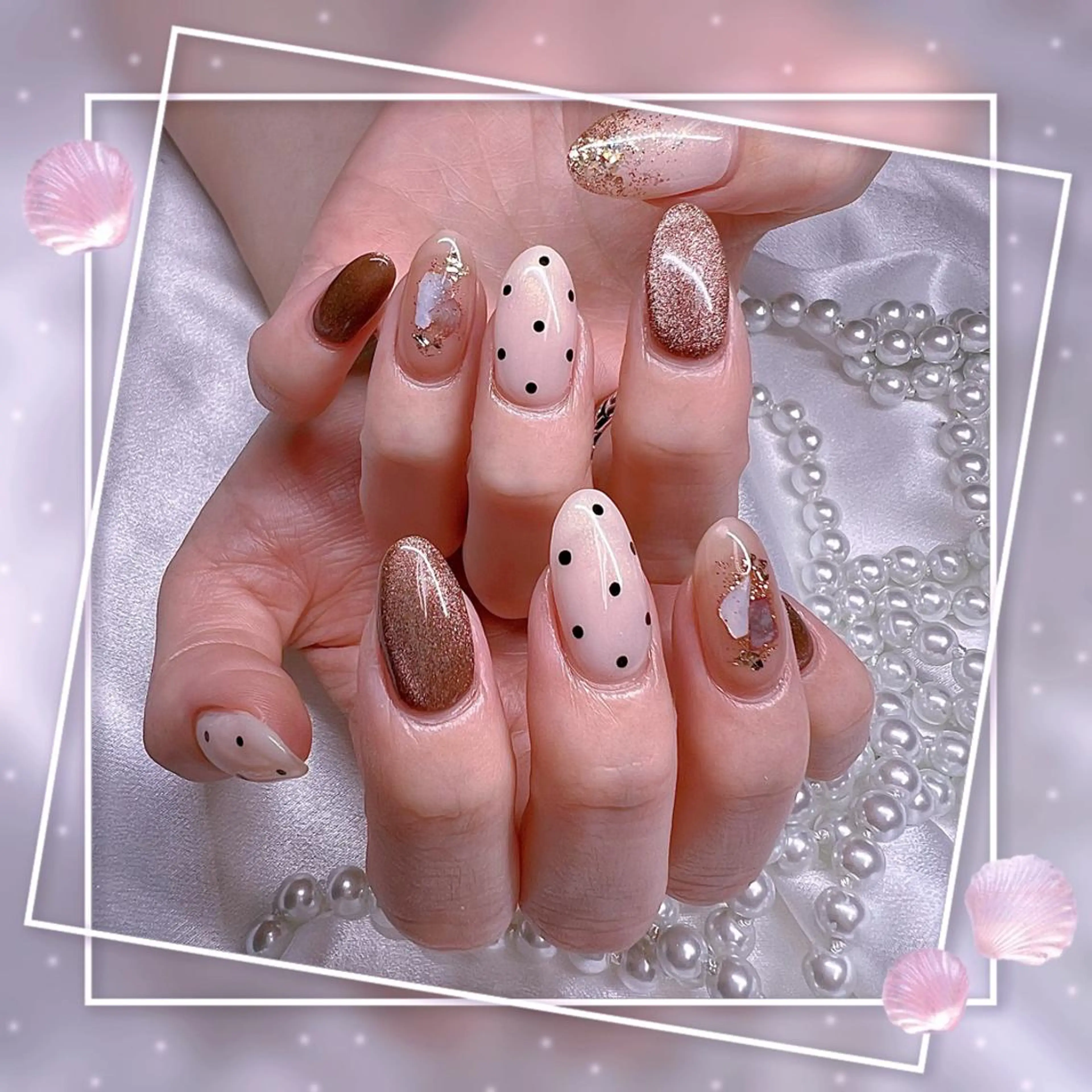 ネイル フレンチネイル キラキラネイル 韓国ネイル マグネットネイル マグネットフレンチ ハンドネイル ハンドケア Chill Nailsalonのネイルデザイン