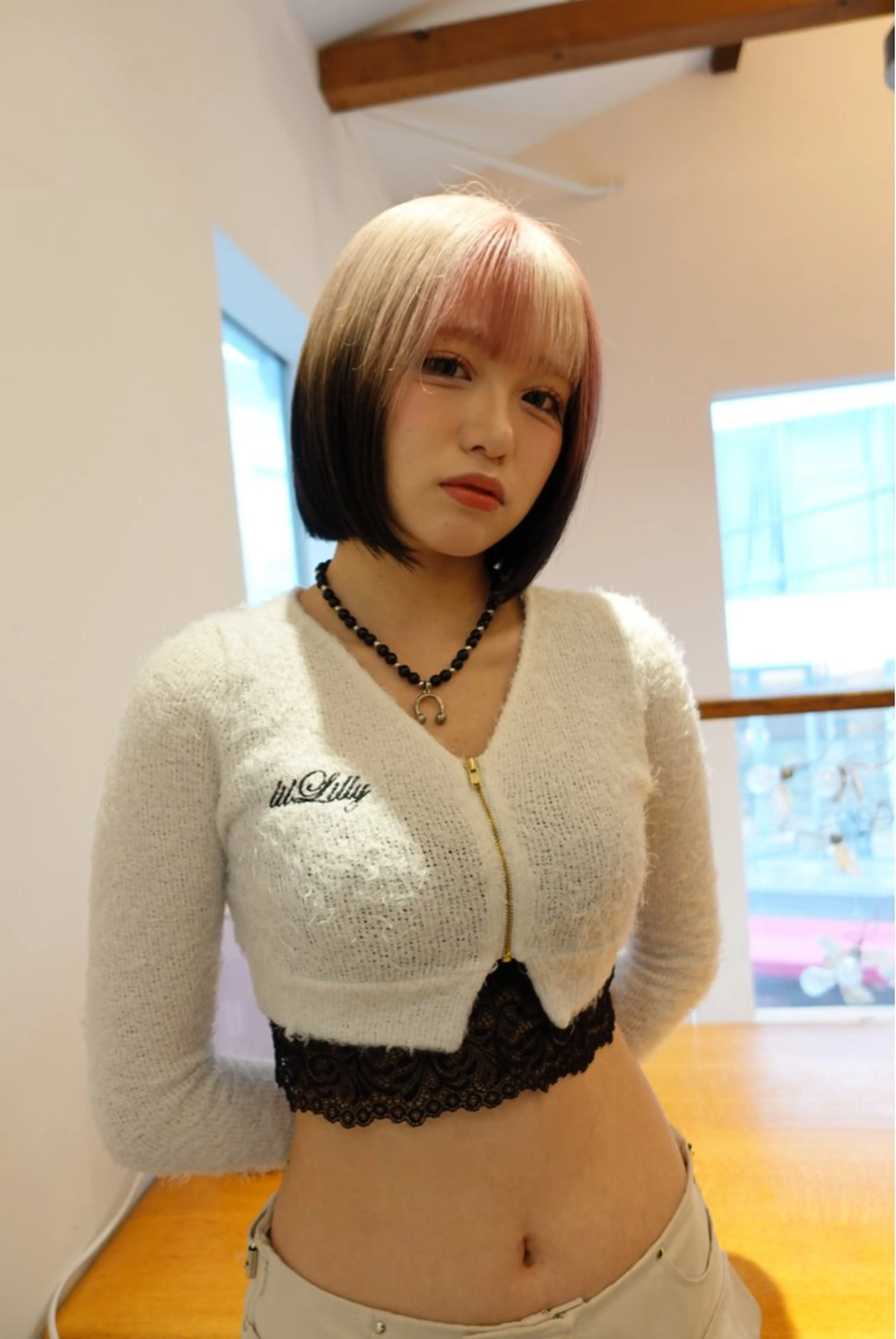 ショート ヘアカラー トリートメント Null 表参道所属・岩下昂世/ ハイトーン/デザインのヘアスタイル