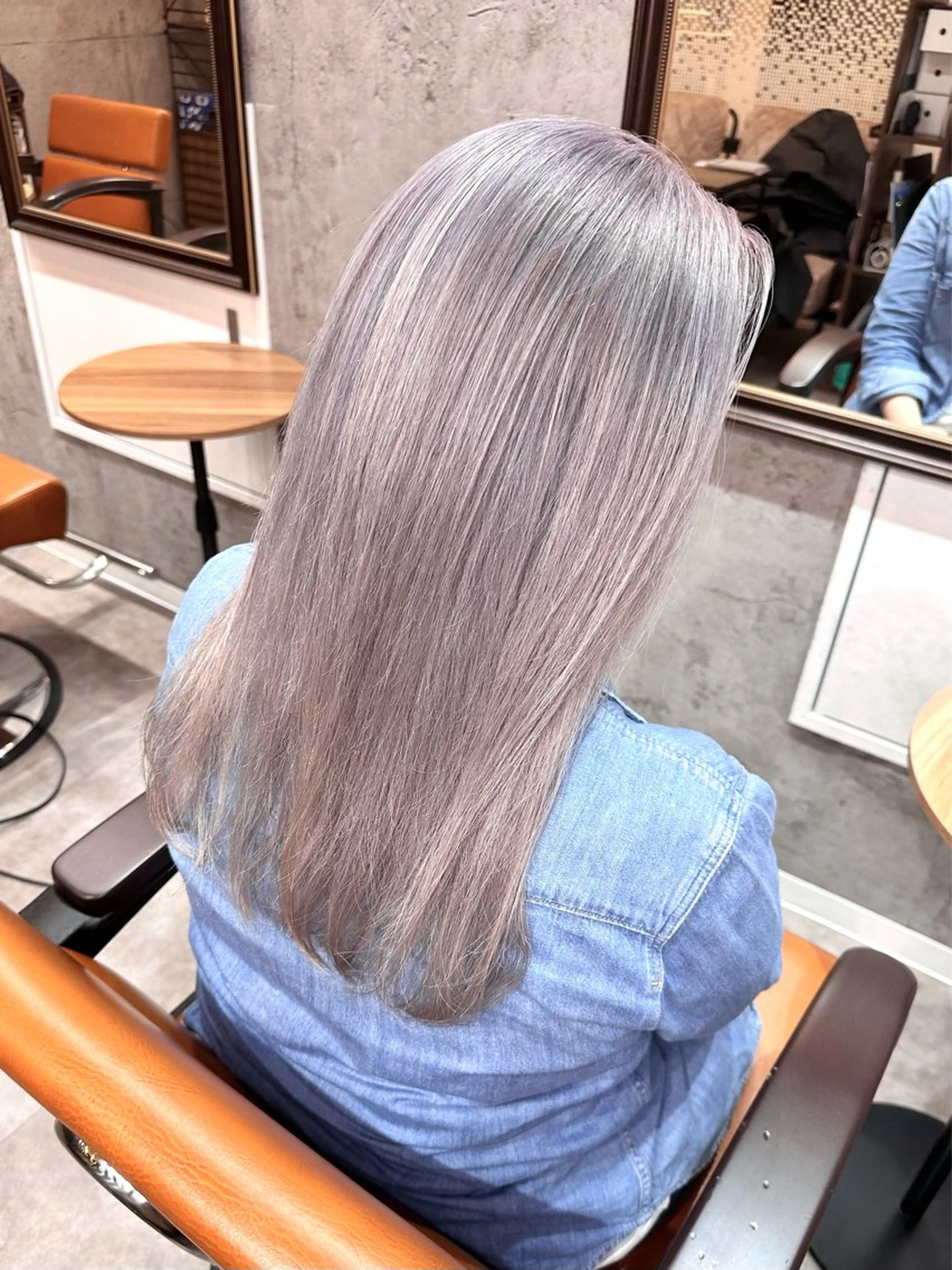 セミロング ヘアカラー 🔷ブリーチバレイヤ ージュ🔷飯野達也のヘアスタイル