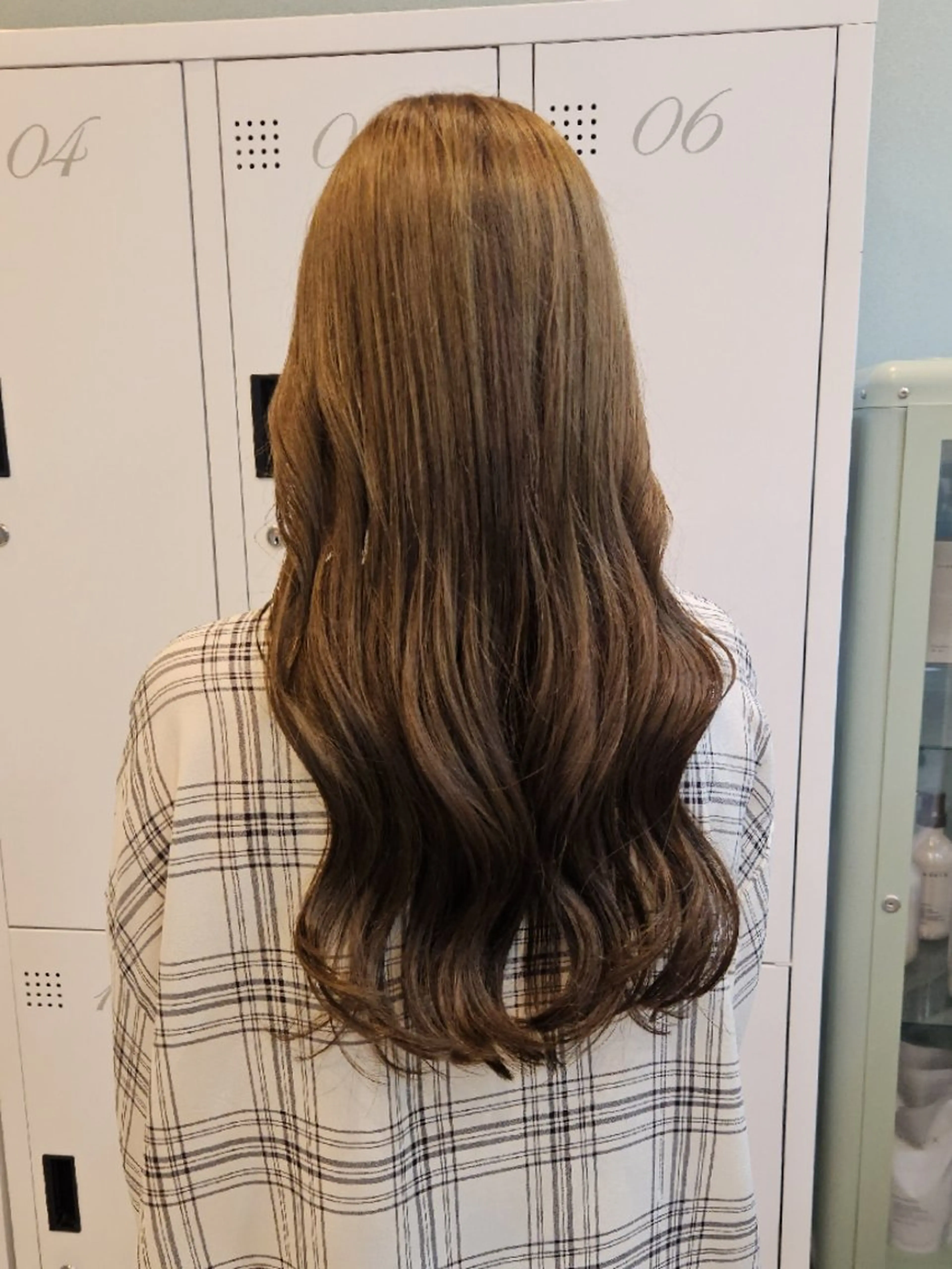 ロング カラー ベージュカラー オリーブベージュ 韓国風ヘア レイヤーカット カット ヘアカラー トリートメント ミク🇰🇷 /Agu hairのヘアスタイル