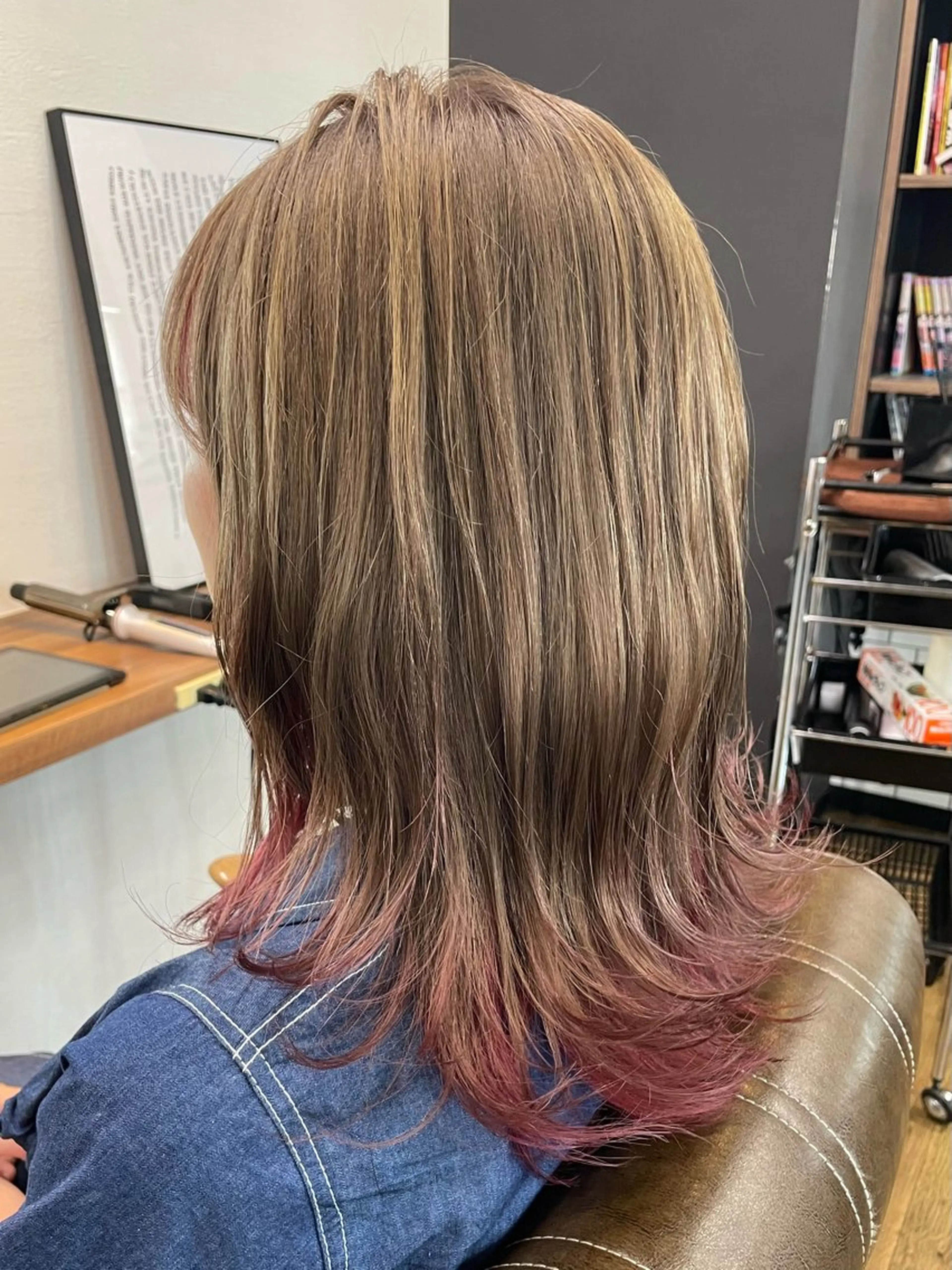 ミディアム カラー ピンクカラー Hair salon HAL所属・佐藤 栄輔のヘアスタイル