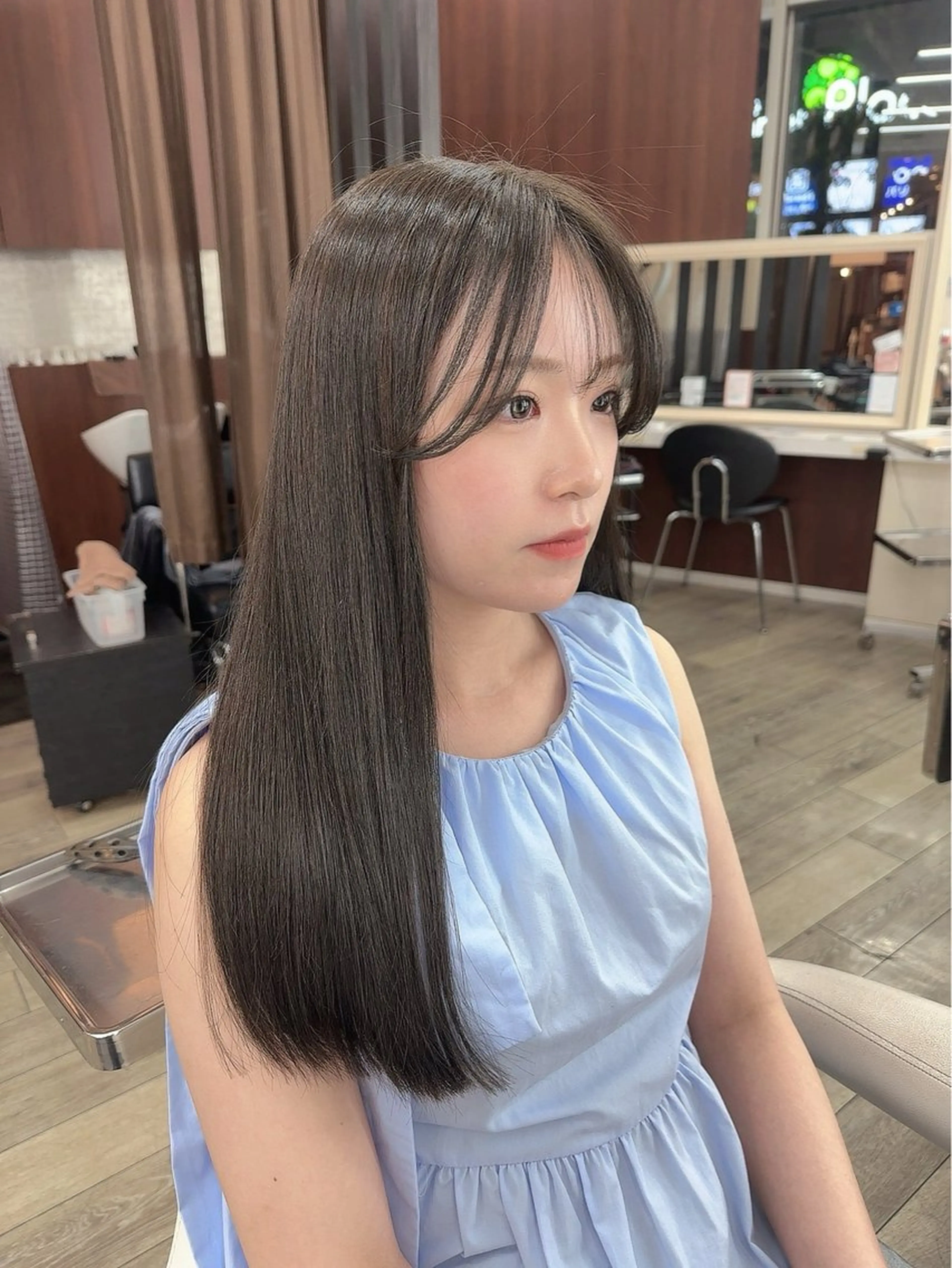 毛先整えカット+髪質改善カラー（ブリーチなし）の写真