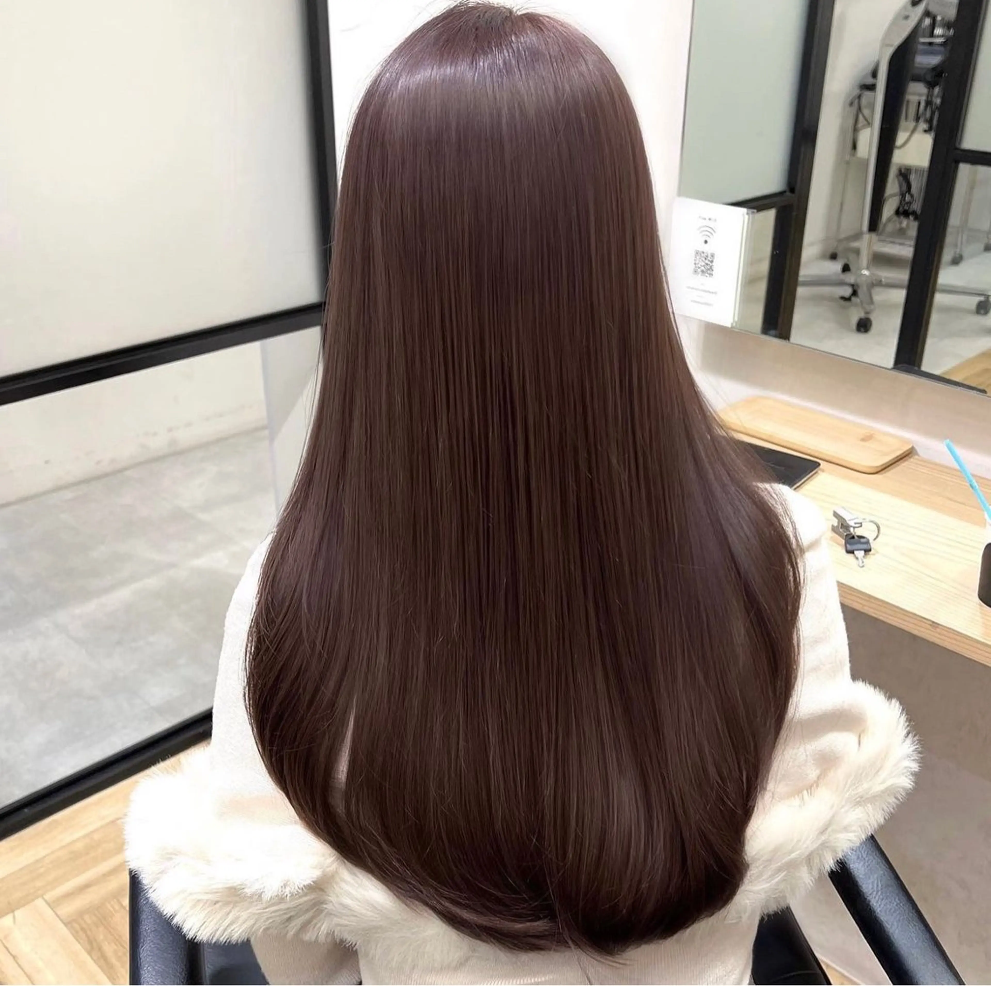 ロング カラー パーマ ヘアアレンジ カット ヘアカラー トリートメント 前川 朋香のヘアスタイル
