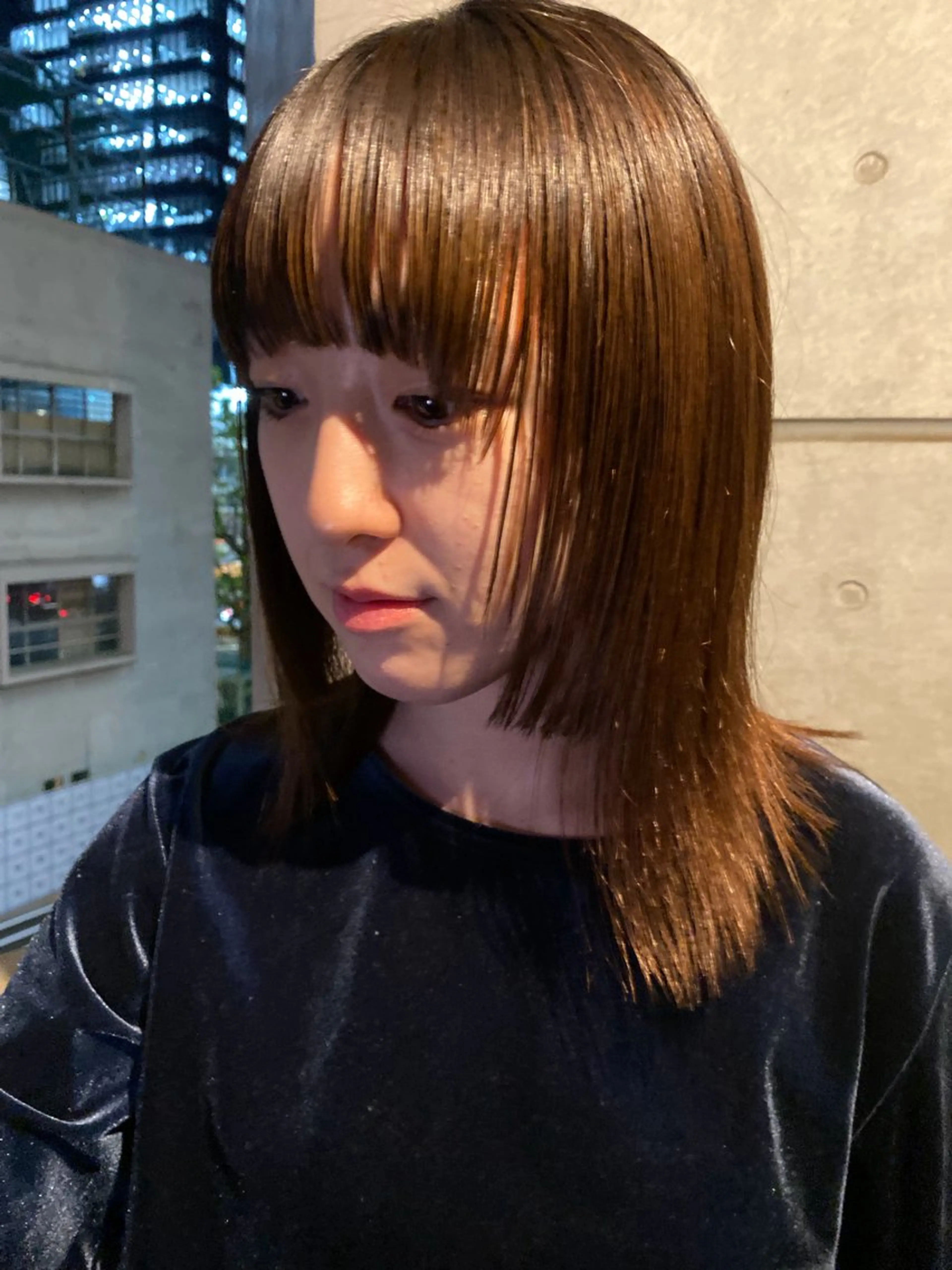 ミディアム カラー カット 室谷 侑奈のヘアスタイル