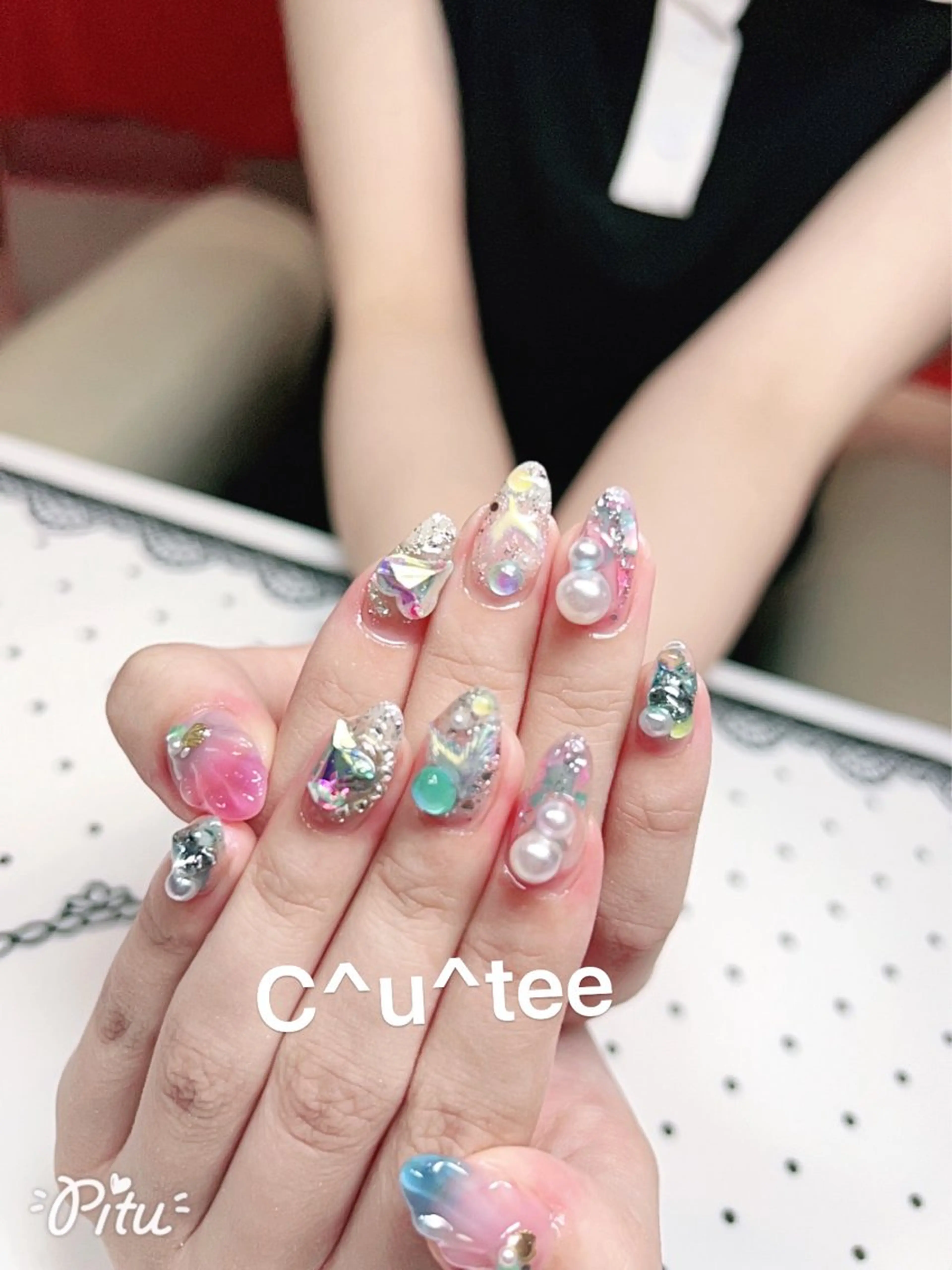 セミロング 🎀CUTEE 🎀レイのネイルデザイン