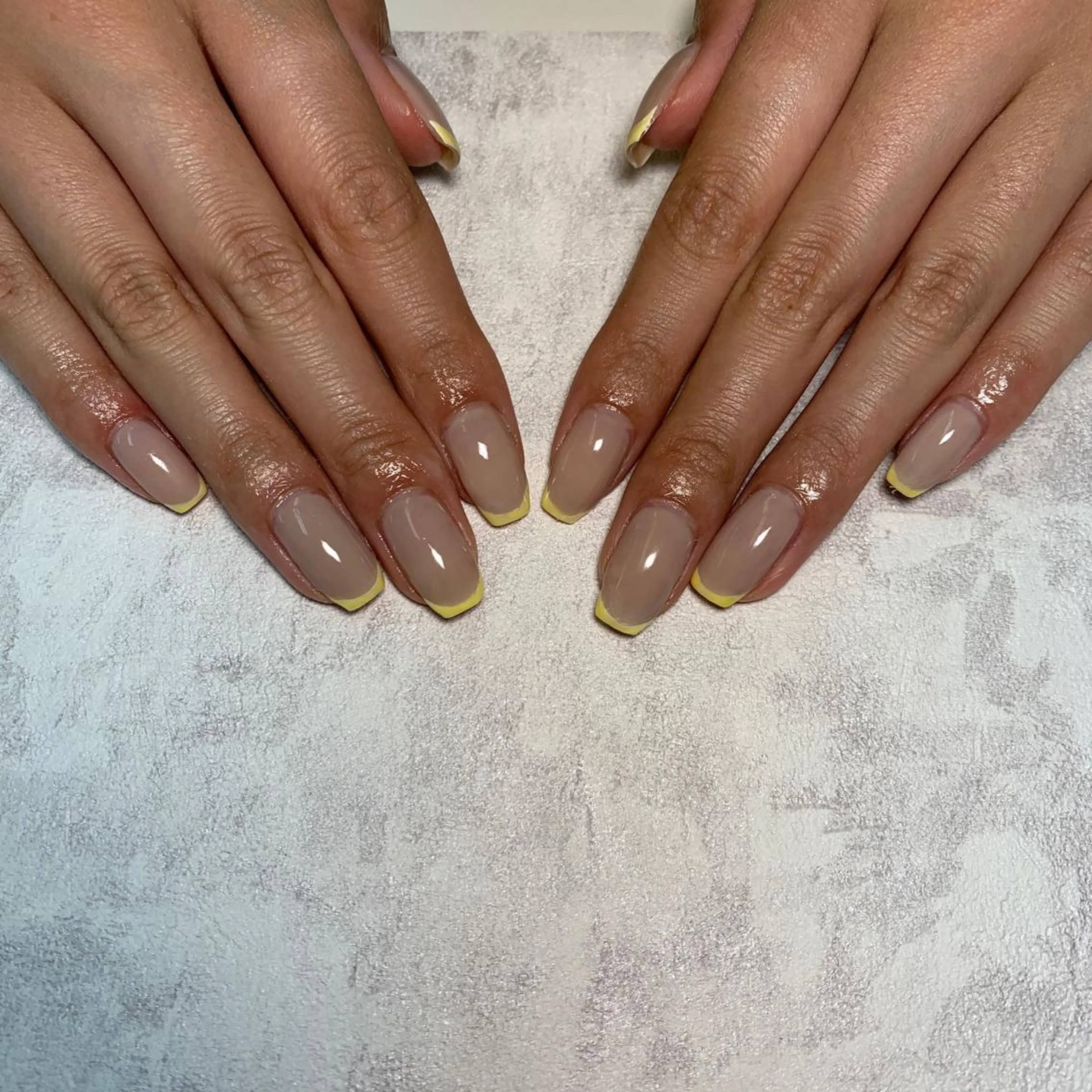 ネイル フレンチネイル 黄色 Li aile eye&nailのネイルデザイン